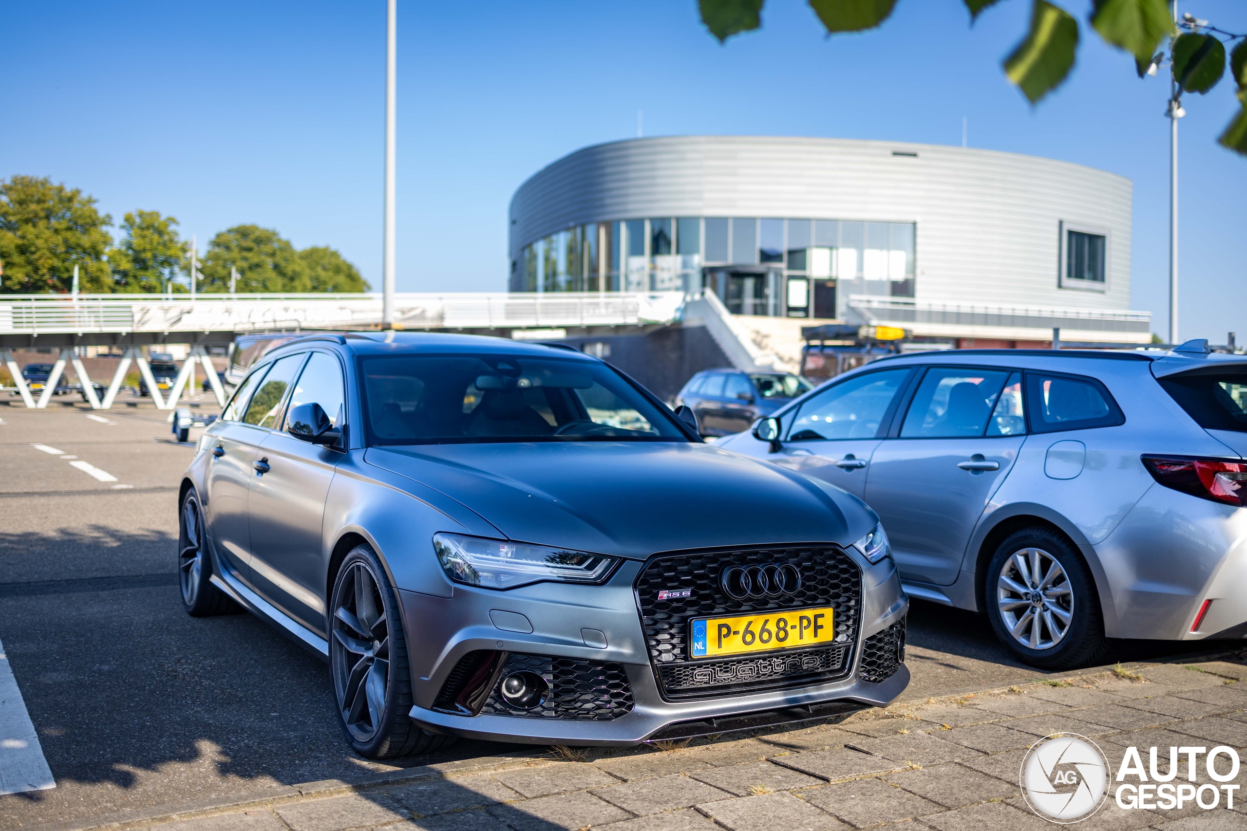 Audi RS6 Avant C7 2015