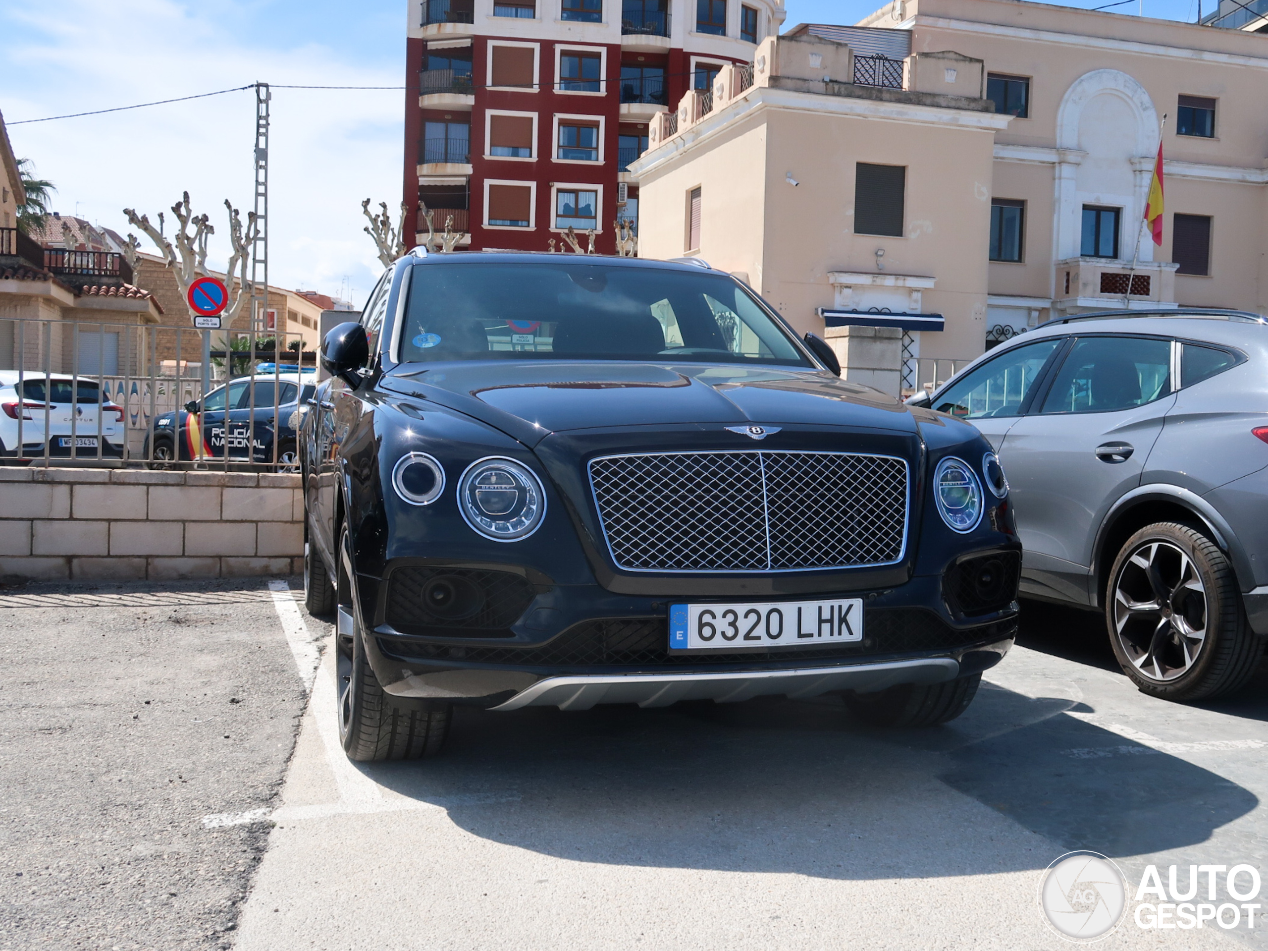 Bentley Bentayga Hybrid