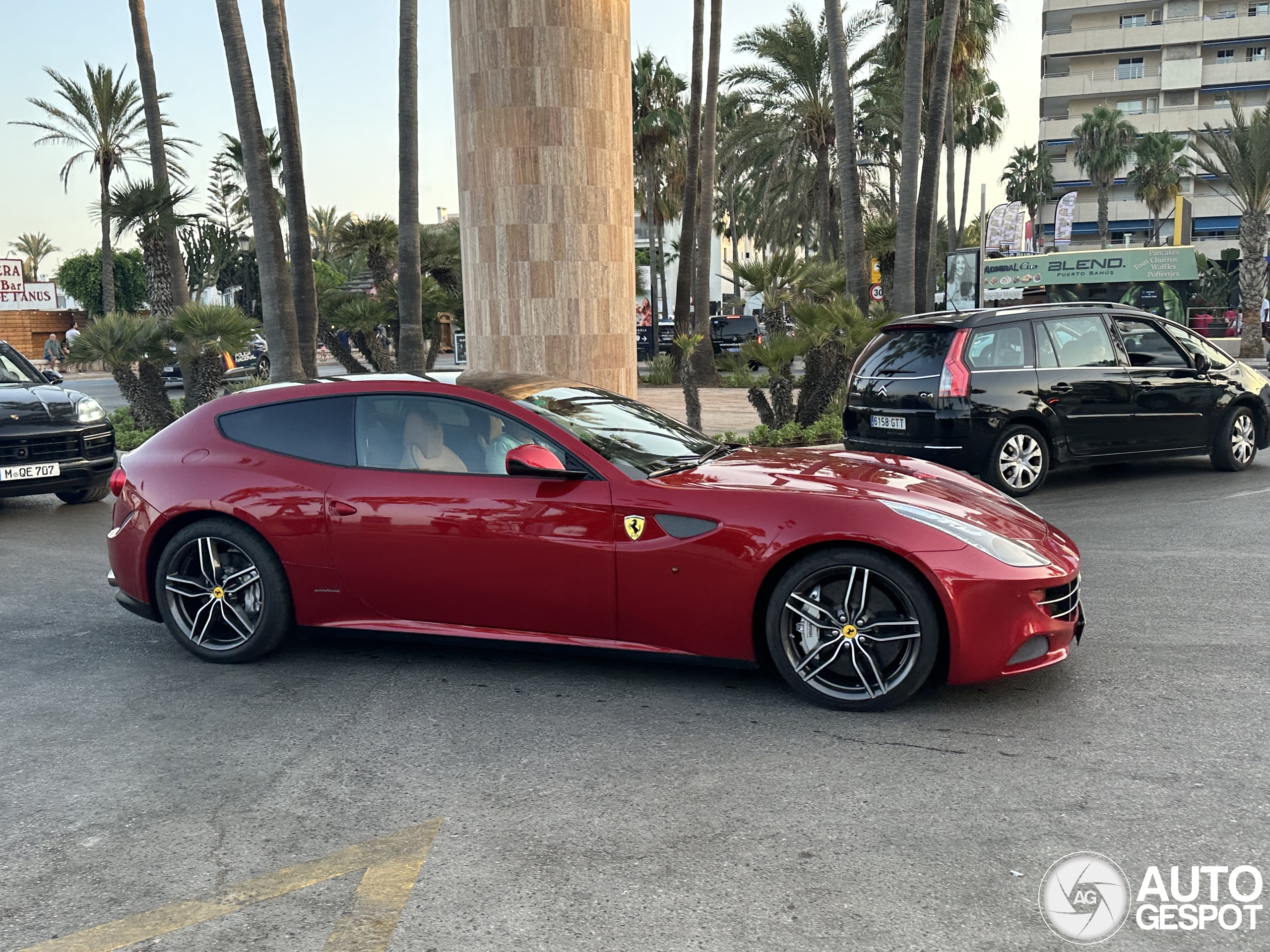 Ferrari FF