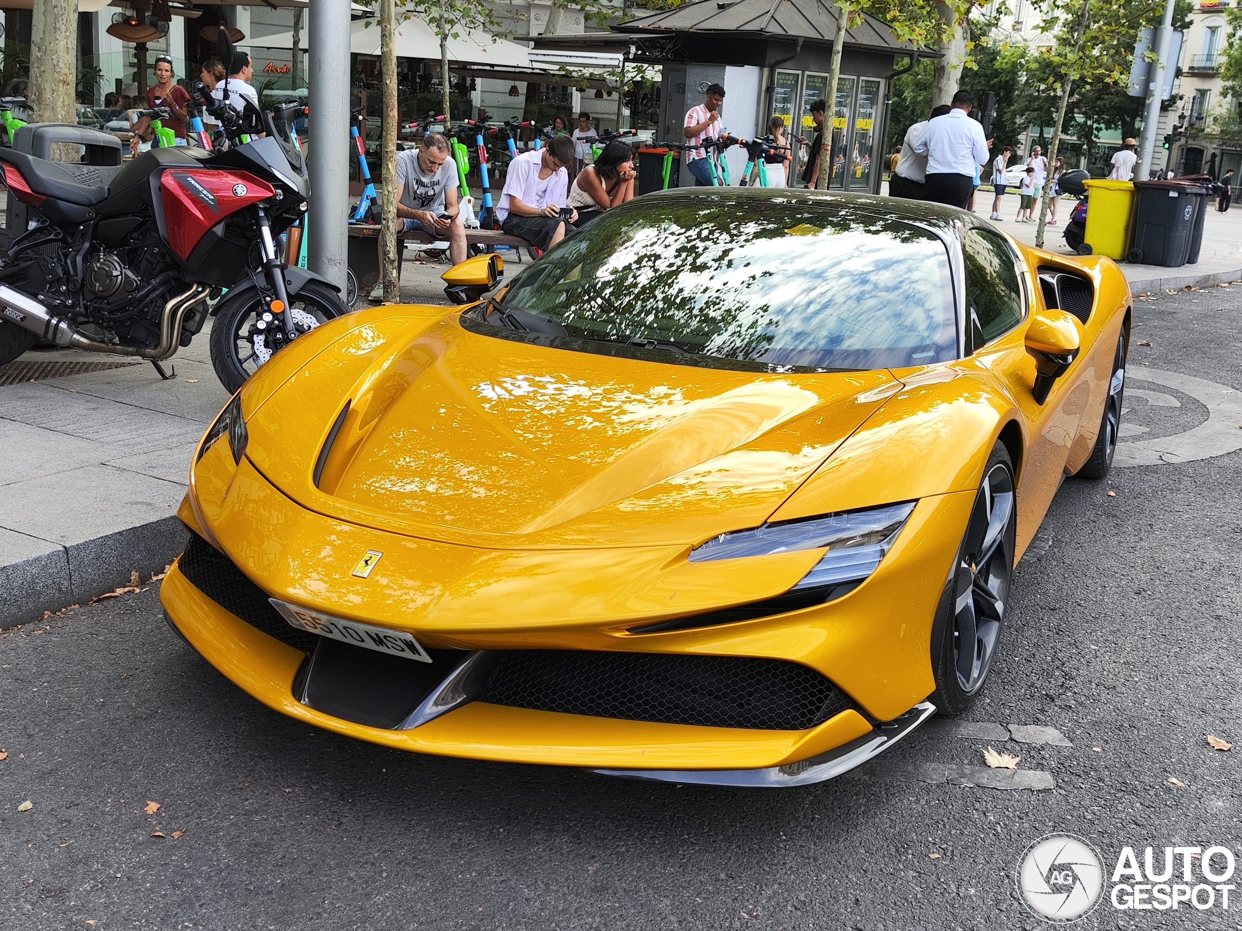 Ferrari SF90 Spider