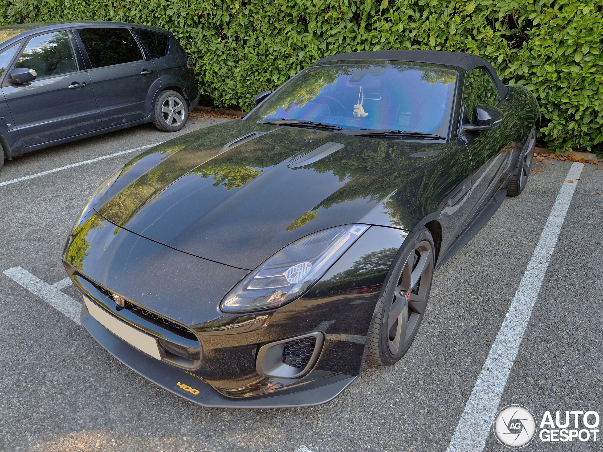 Jaguar F-TYPE 400 Sport Convertible