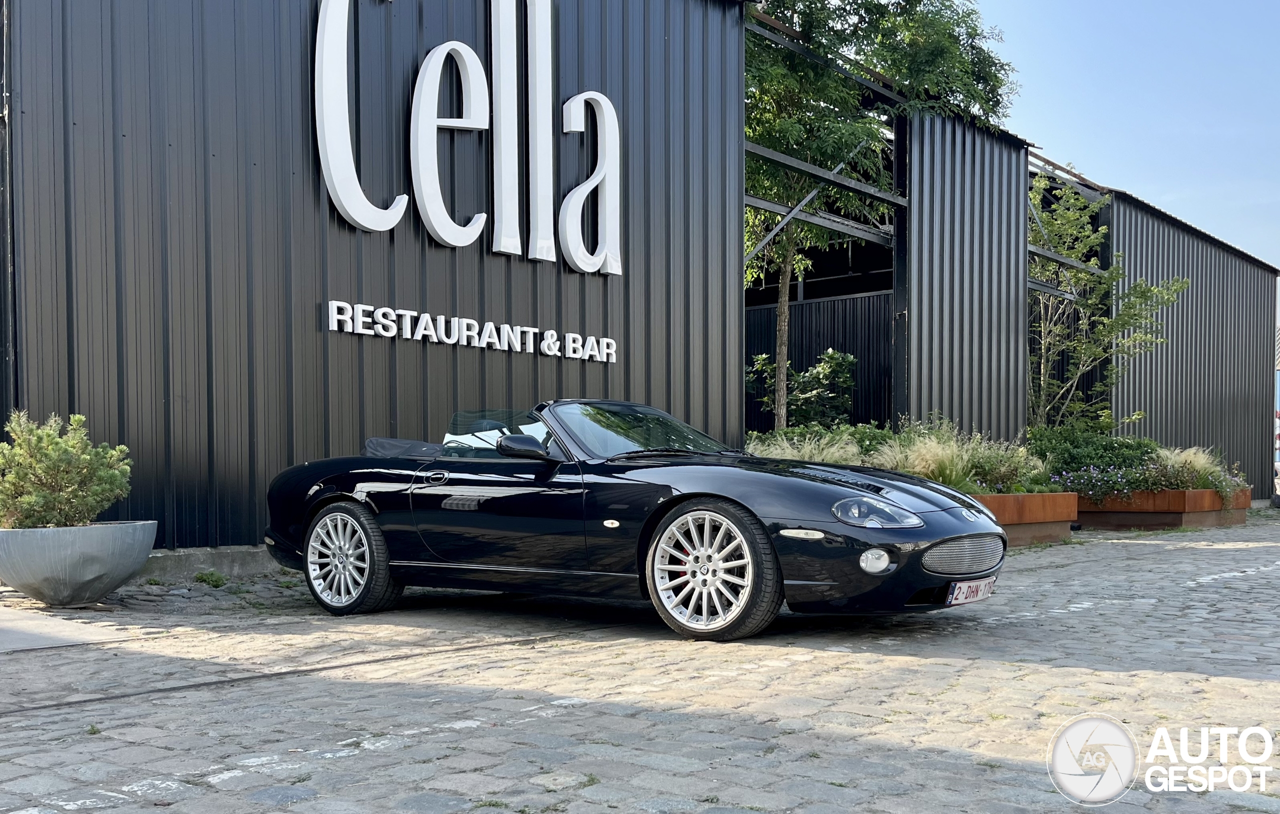 Jaguar XKR 4.2-S Convertible