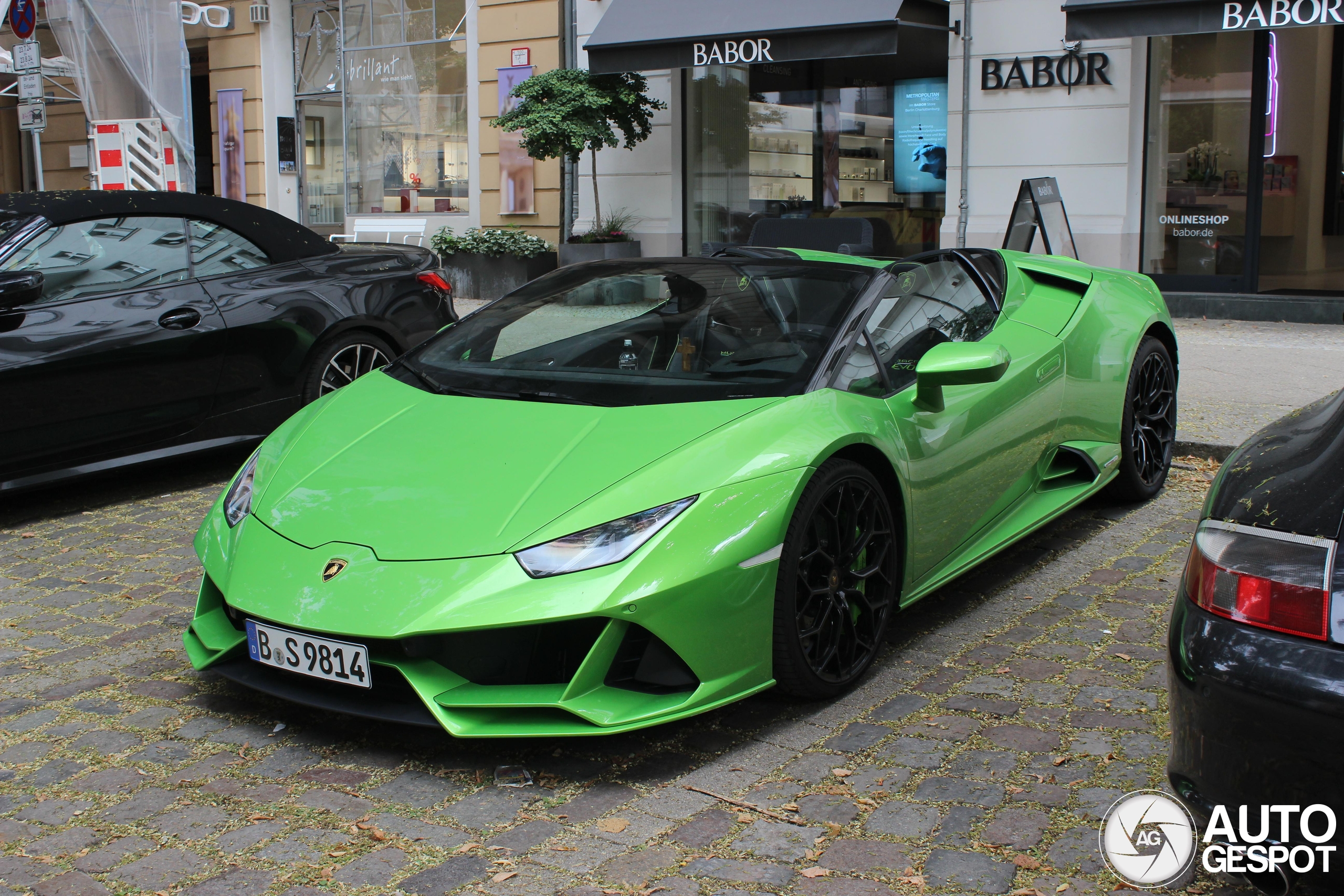 Lamborghini Huracán LP640-4 EVO Spyder