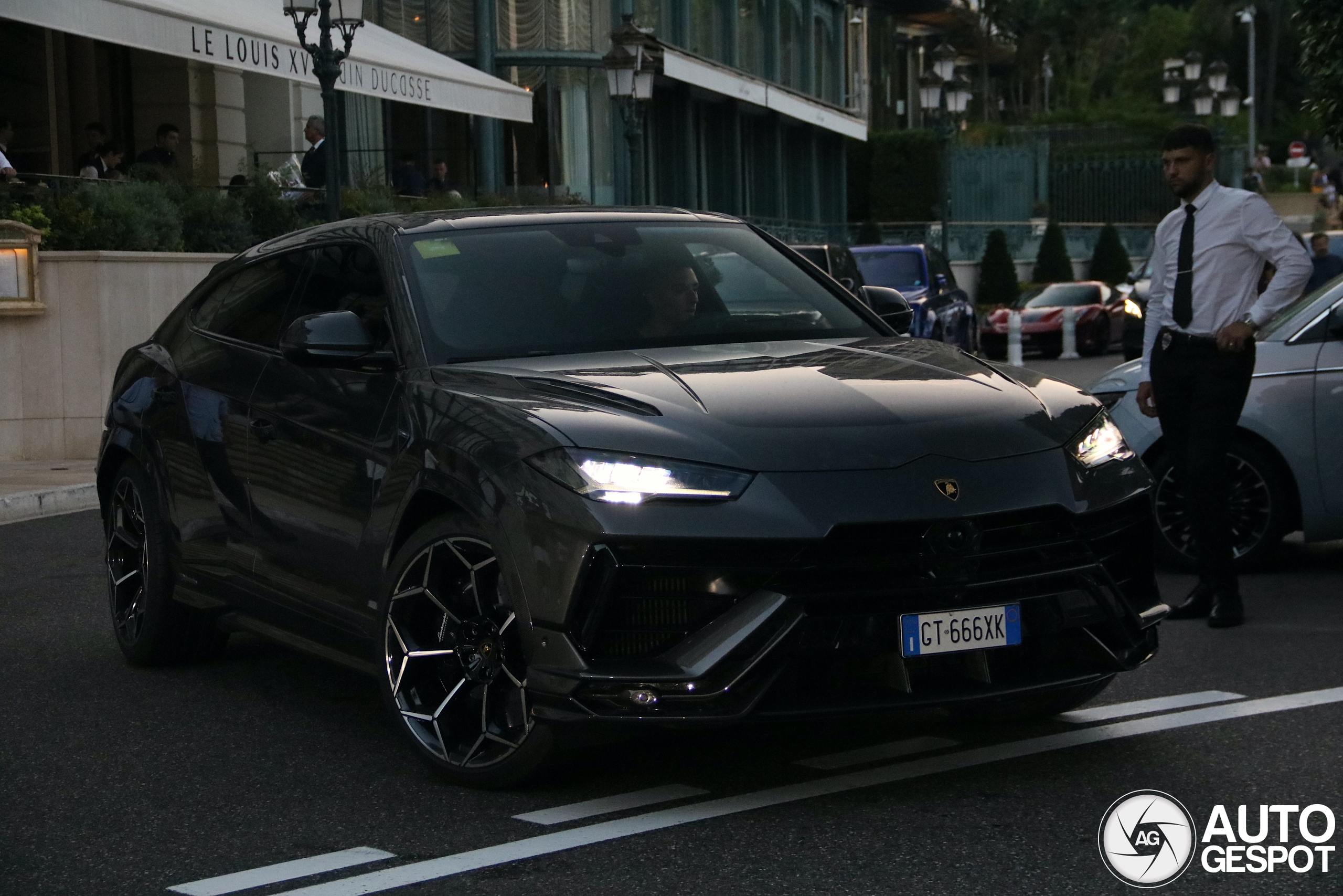 Lamborghini Urus Performante