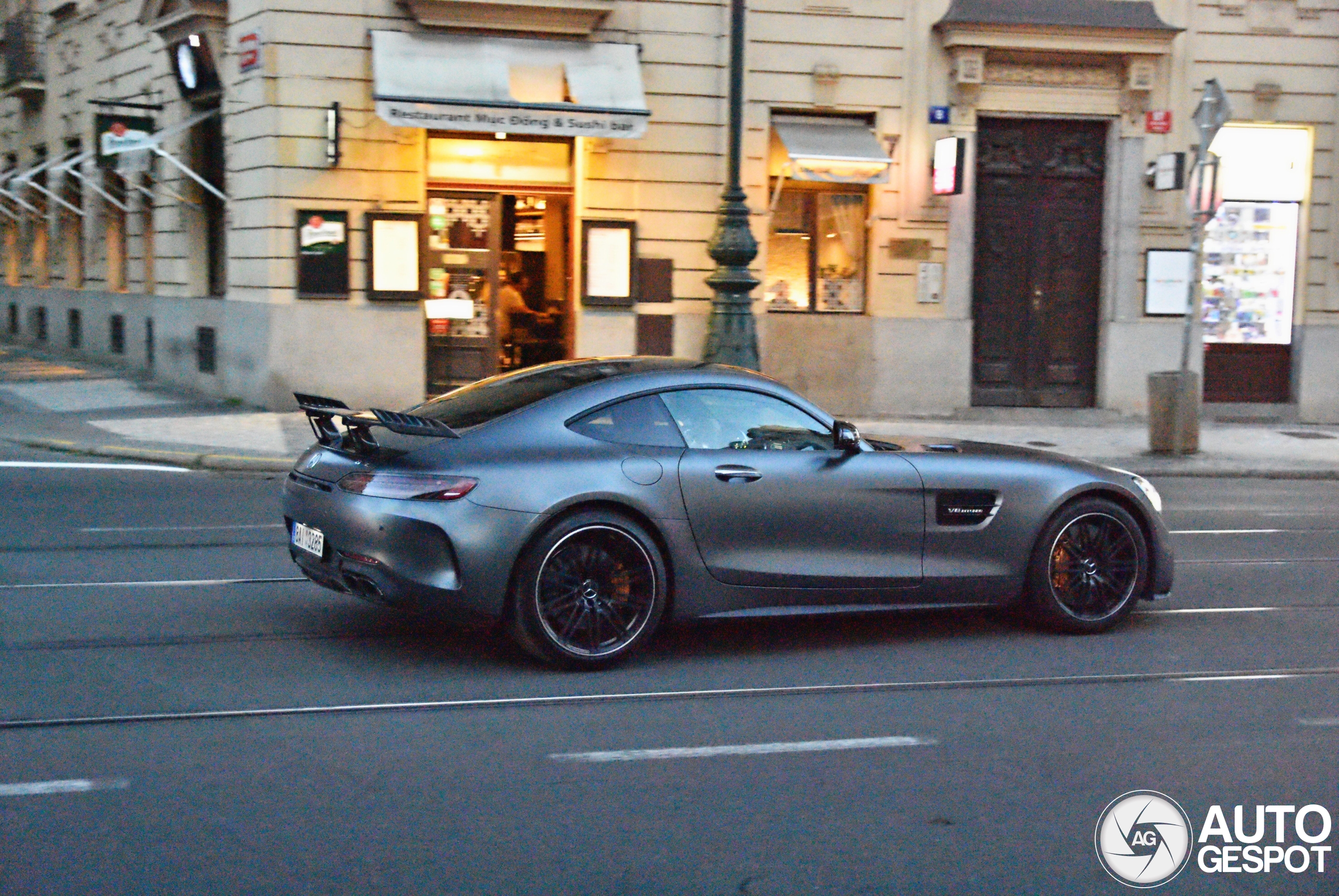 Mercedes-AMG GT C C190 2019