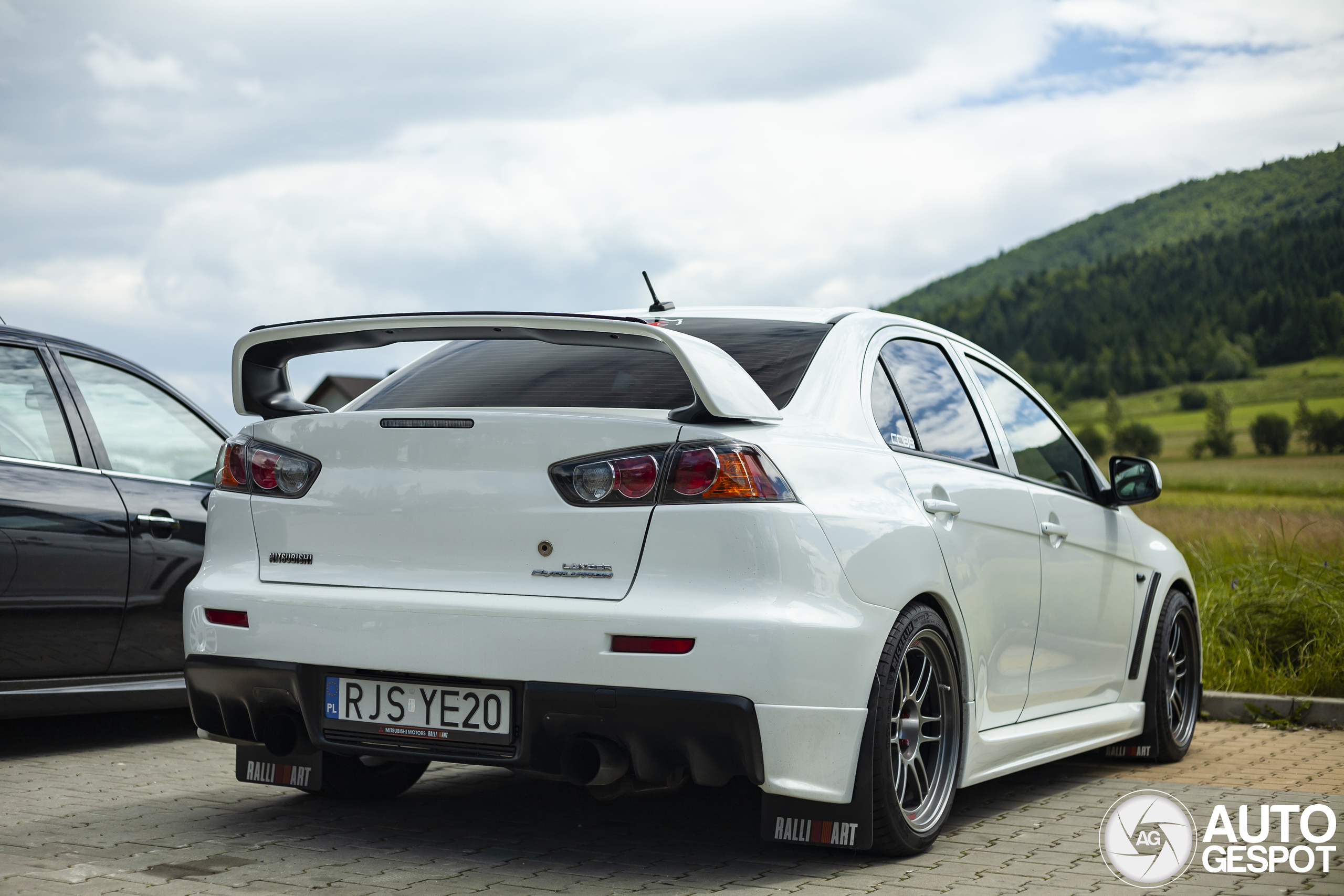 Mitsubishi Lancer Evolution X