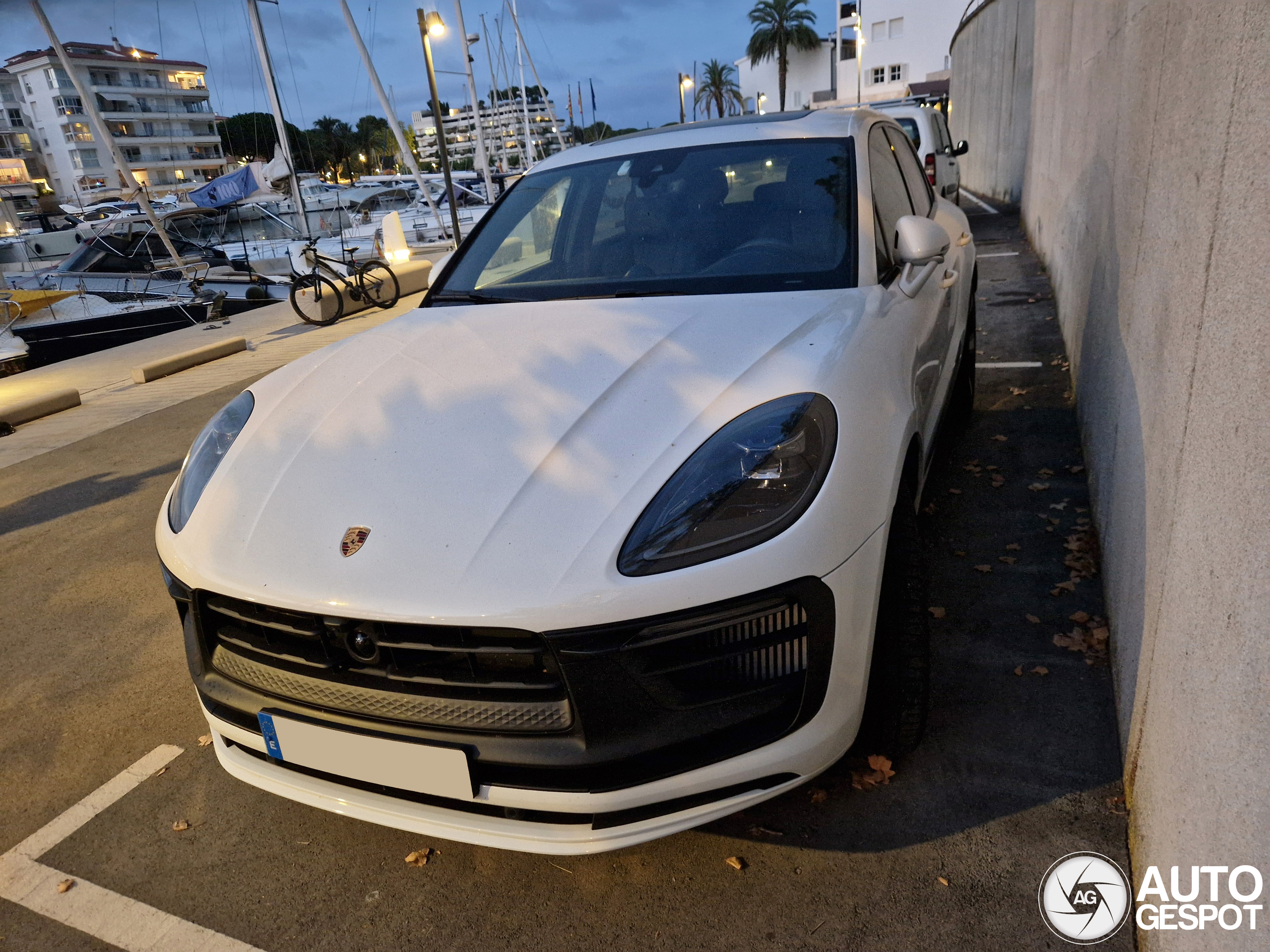 Porsche 95B Macan GTS MkIII