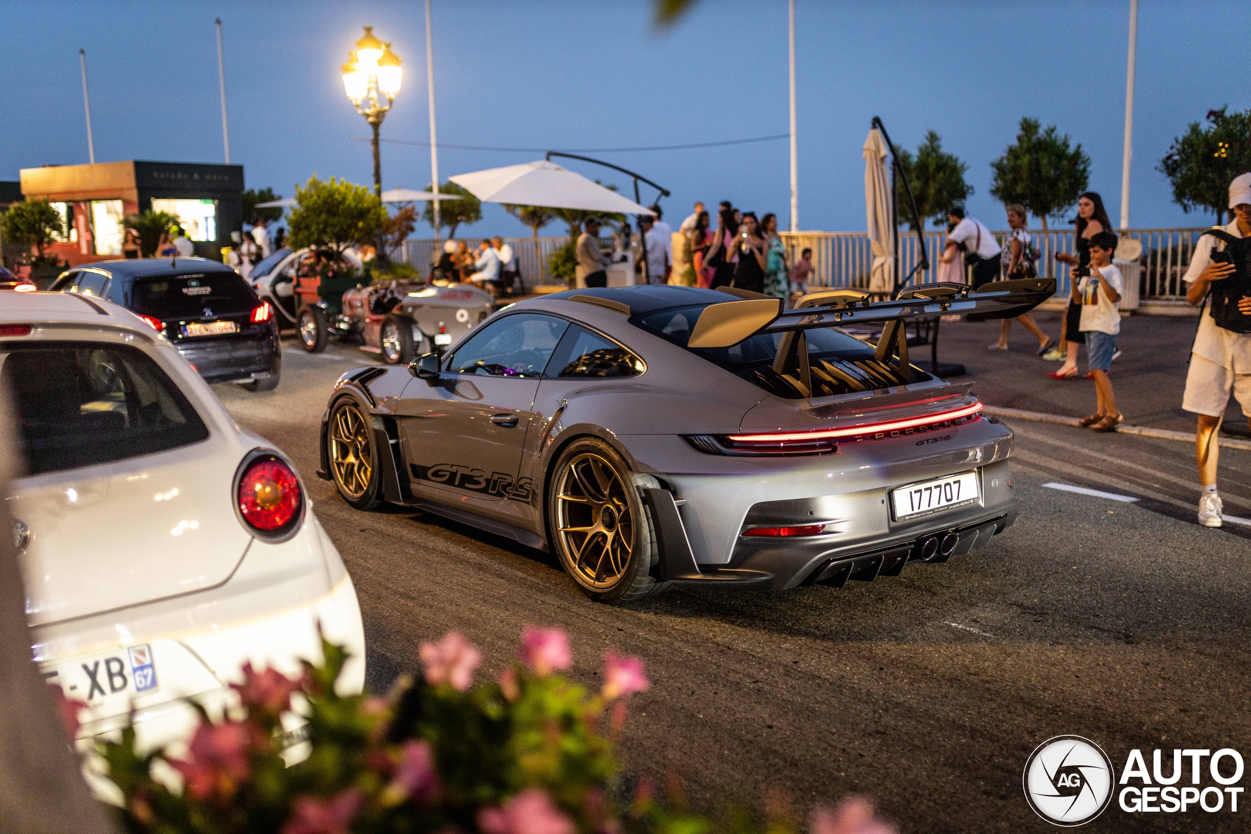 Porsche 992 GT3 RS Weissach Package