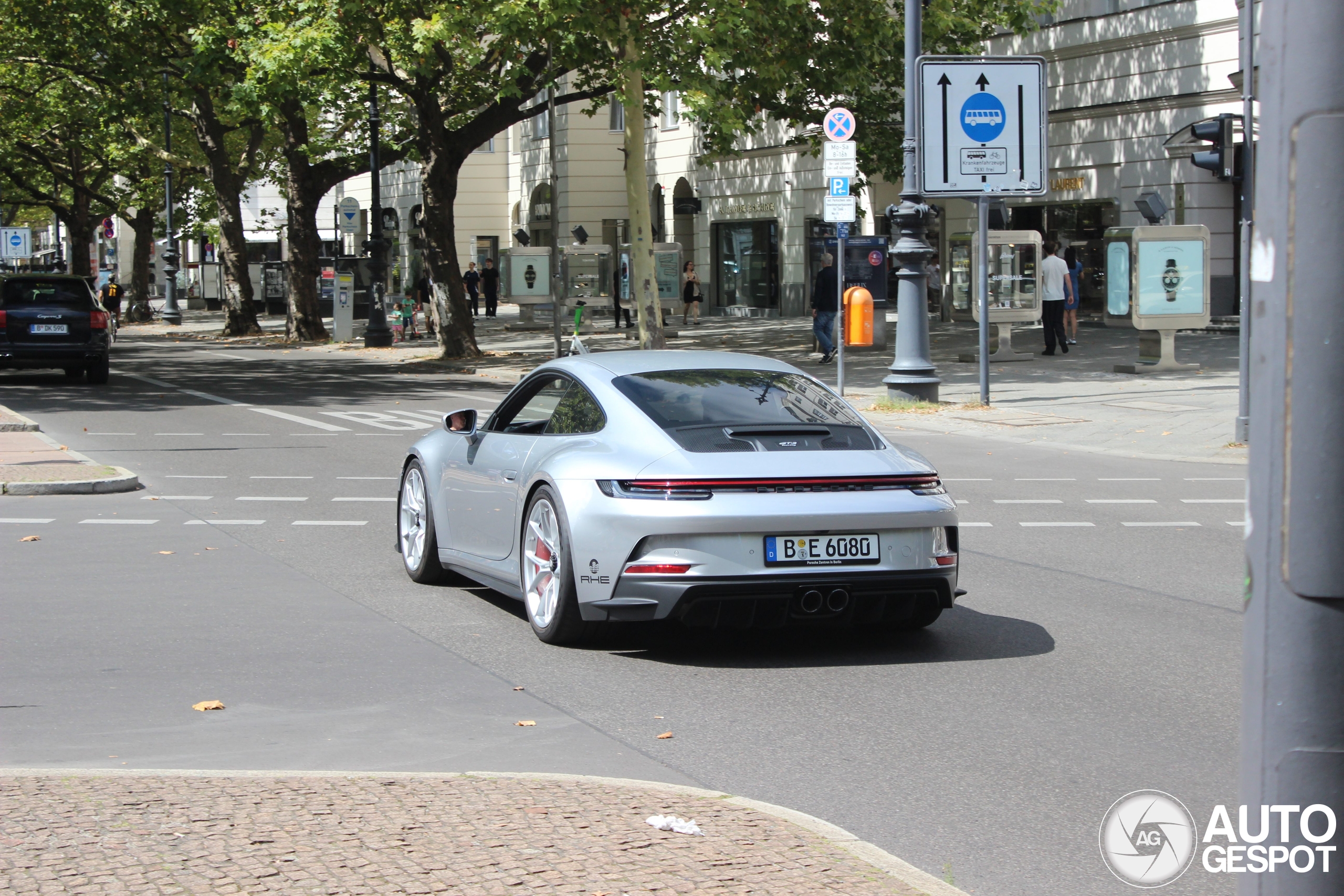 Porsche 992 GT3 Touring