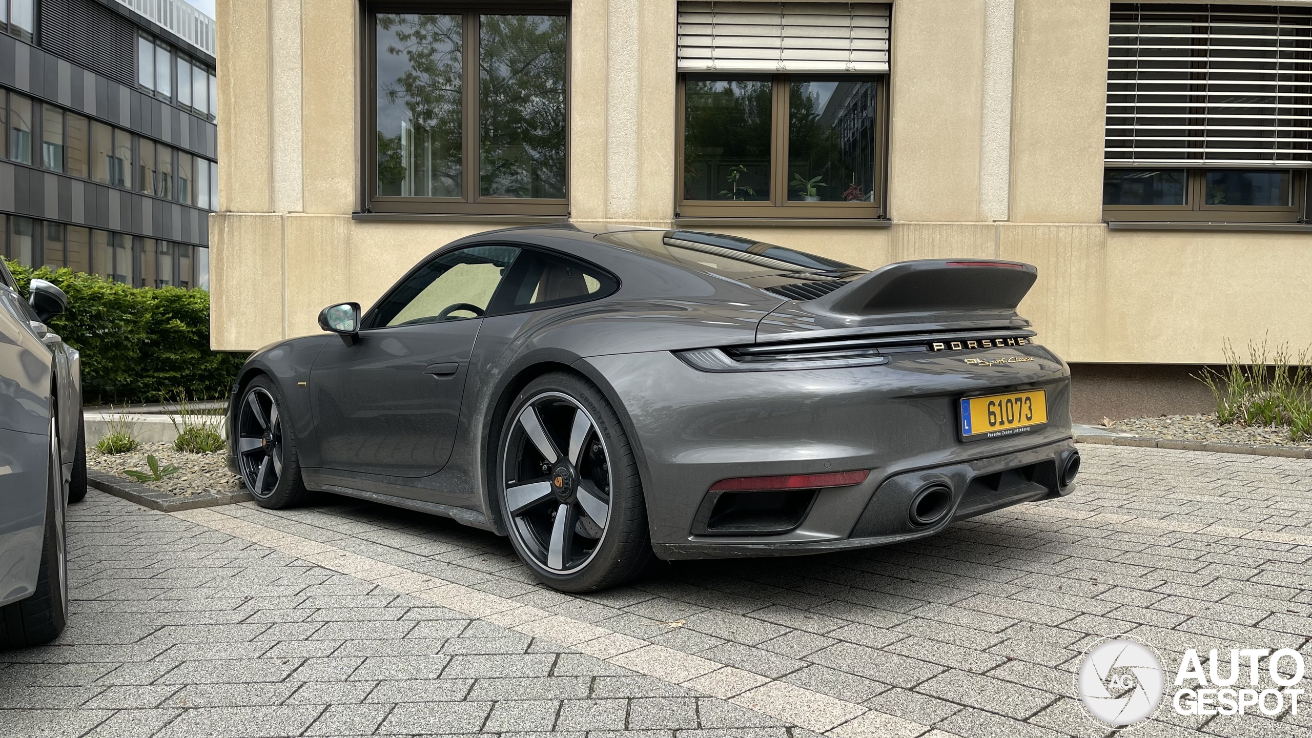 Porsche 992 Sport Classic