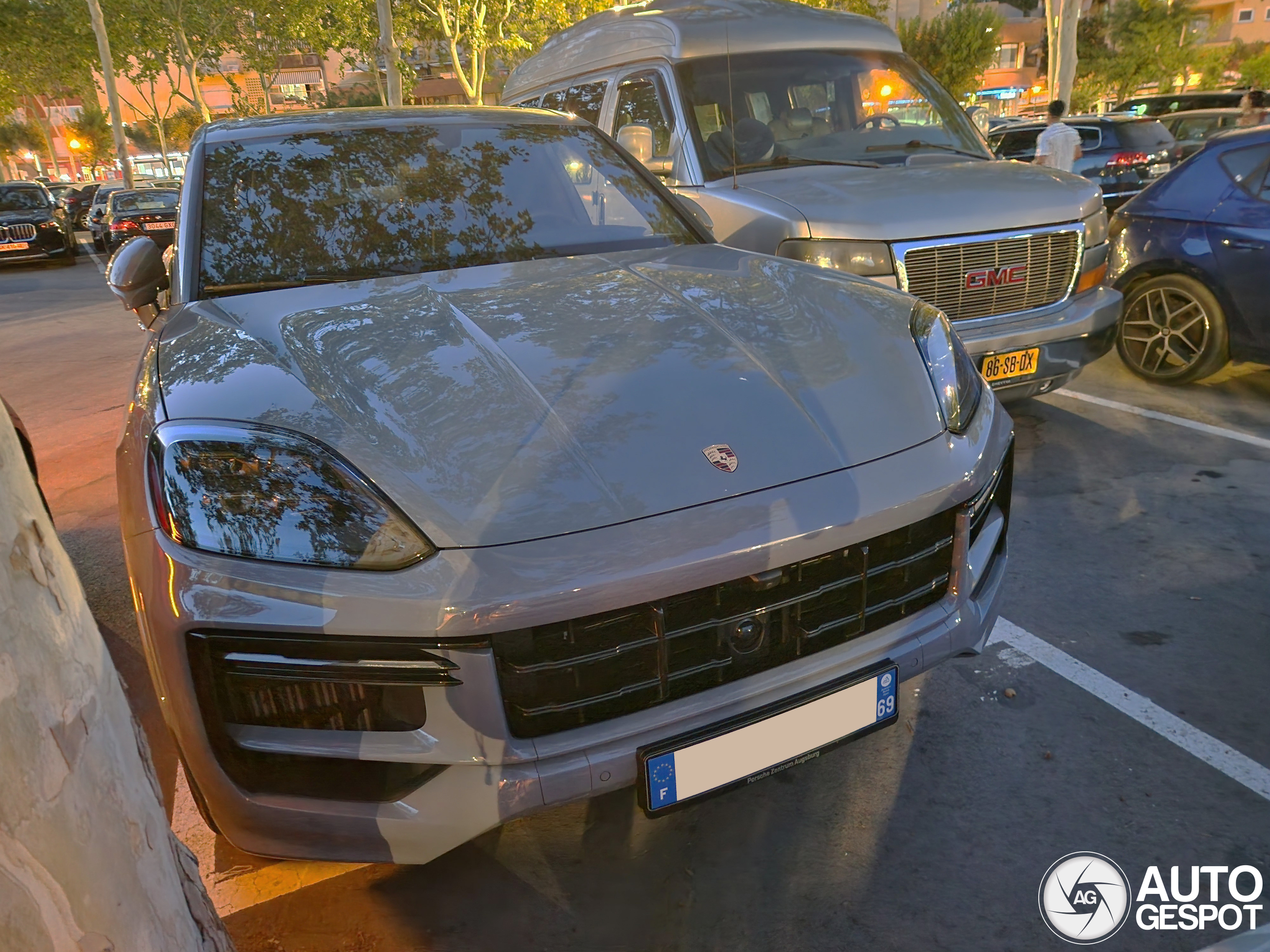 Porsche 9YA Cayenne Turbo E-Hybrid