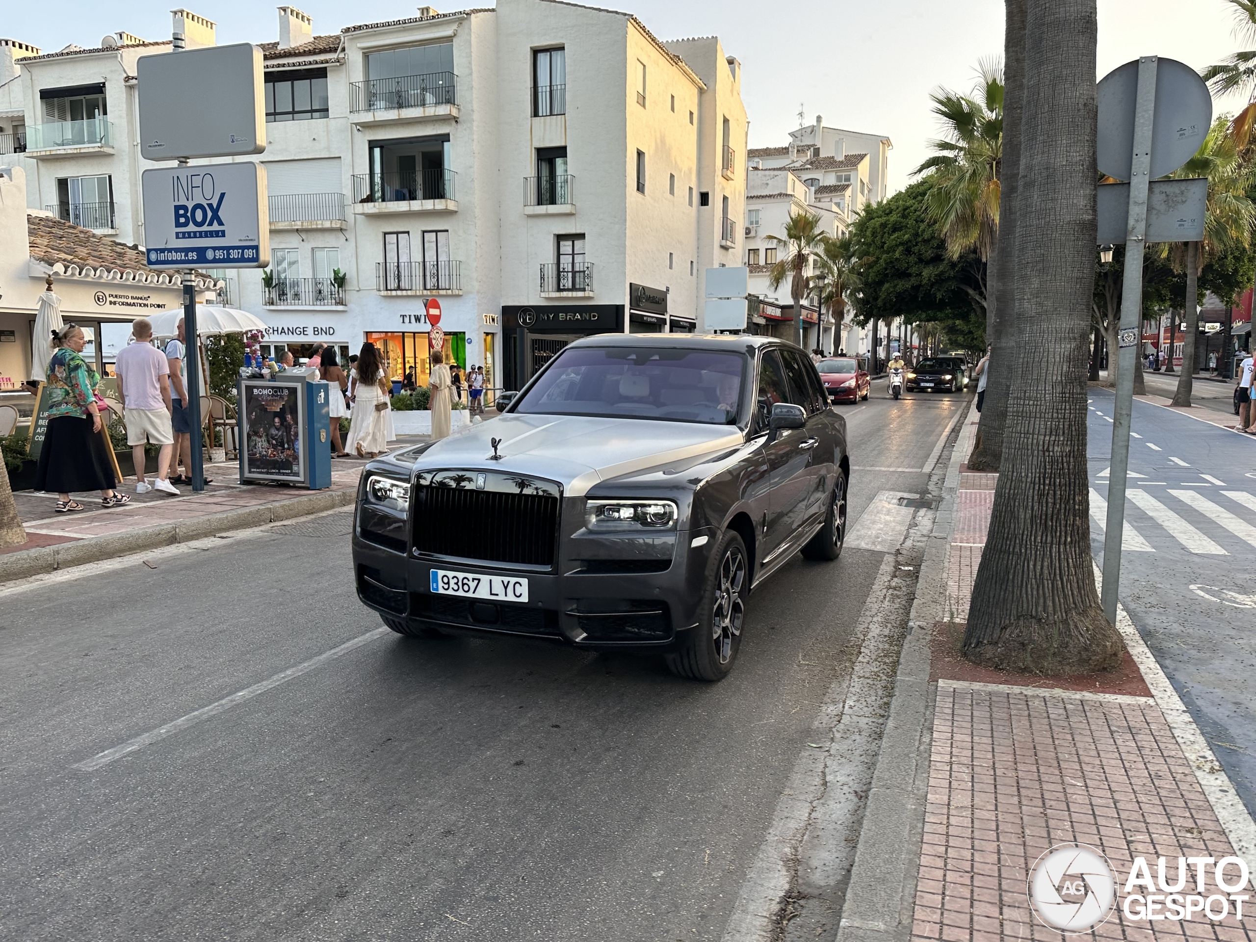 Rolls-Royce Cullinan Black Badge