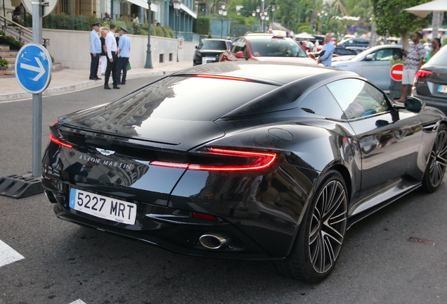 Aston Martin DB12