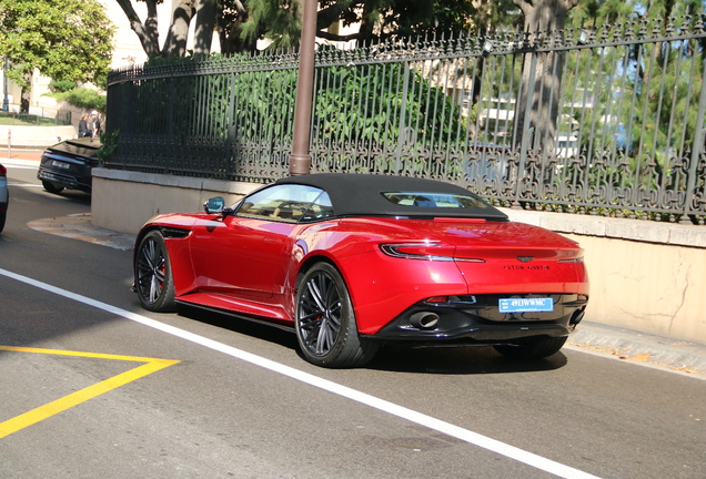 Aston Martin DB12 Volante