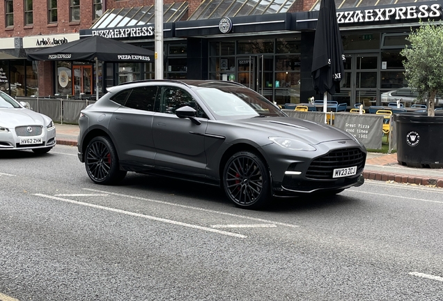 Aston Martin DBX707