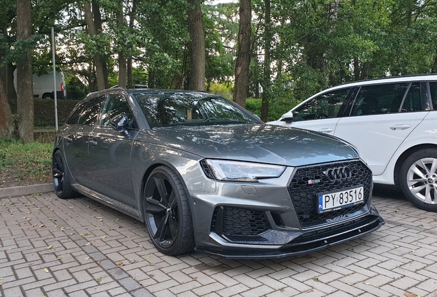 Audi RS4 Avant B9