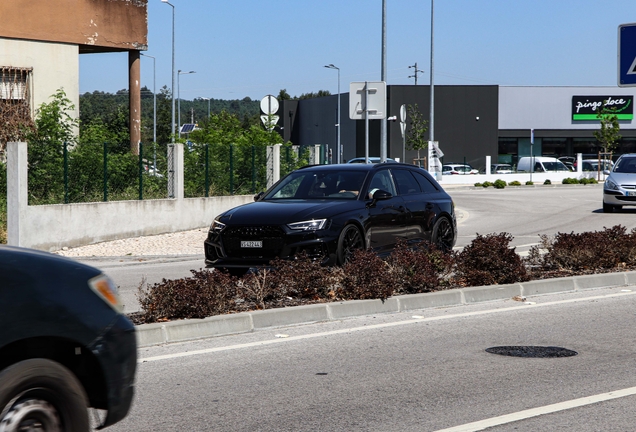 Audi RS4 Avant B9