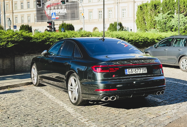 Audi S8 D5