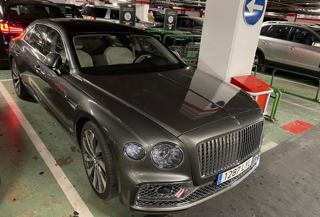 Bentley Flying Spur Hybrid