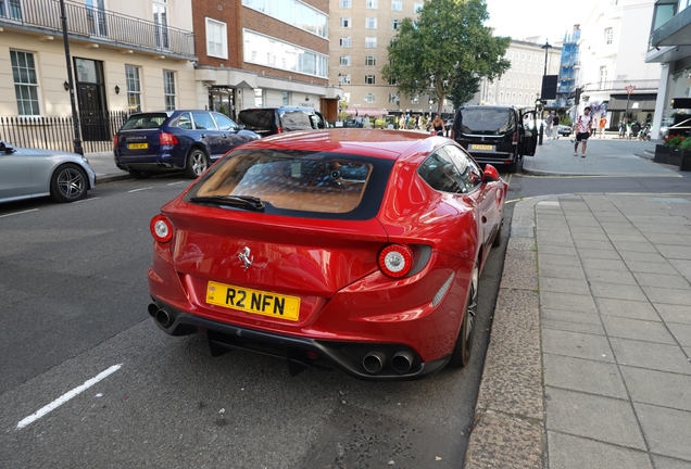 Ferrari FF