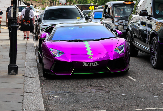 Lamborghini Aventador LP700-4 Roadster