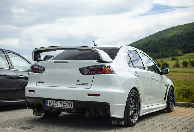 Mitsubishi Lancer Evolution X