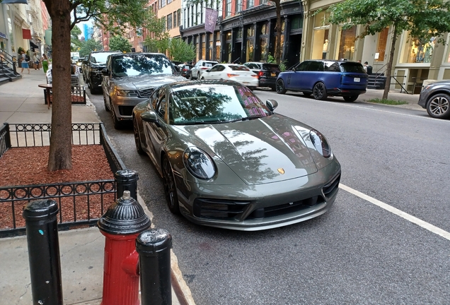 Porsche 992 Carrera GTS