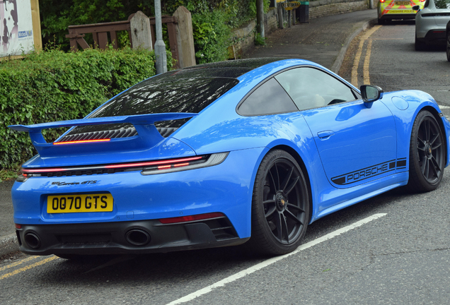 Porsche 992 Carrera GTS