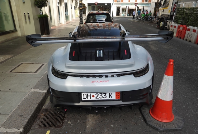 Porsche 992 GT3 RS Weissach Package