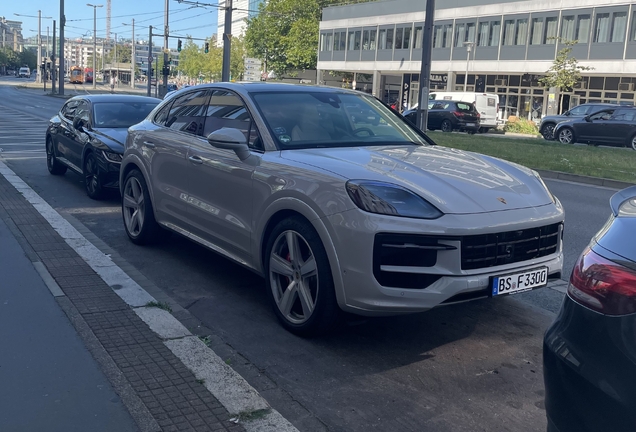 Porsche Cayenne Coupé Turbo E-Hybrid