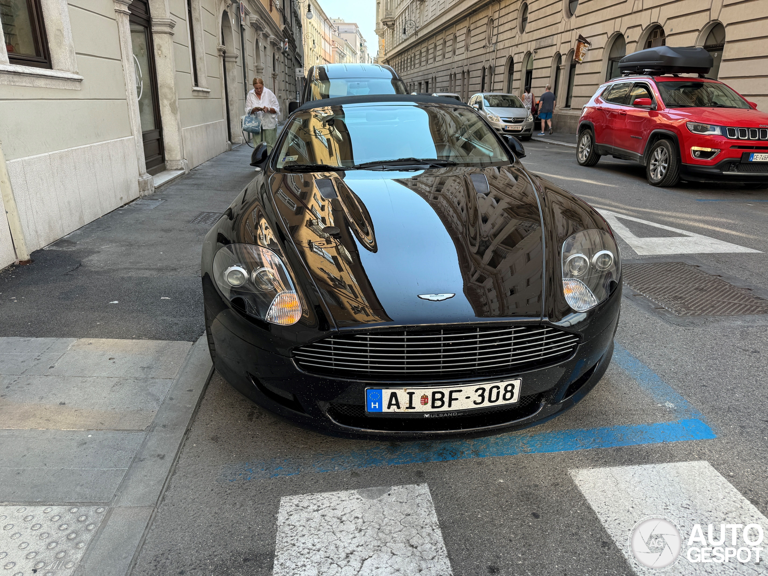 Aston Martin DB9 Volante