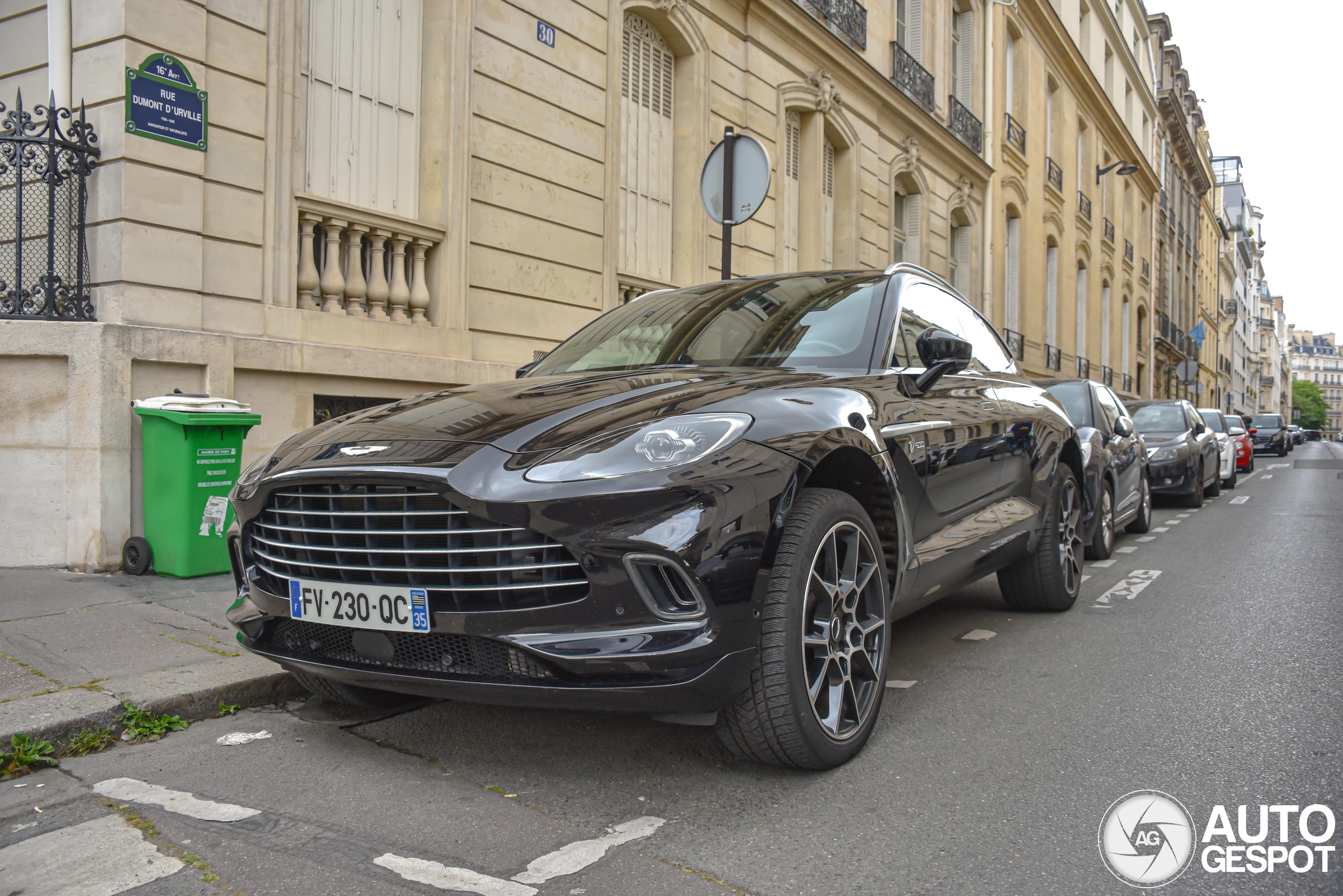 Aston Martin DBX