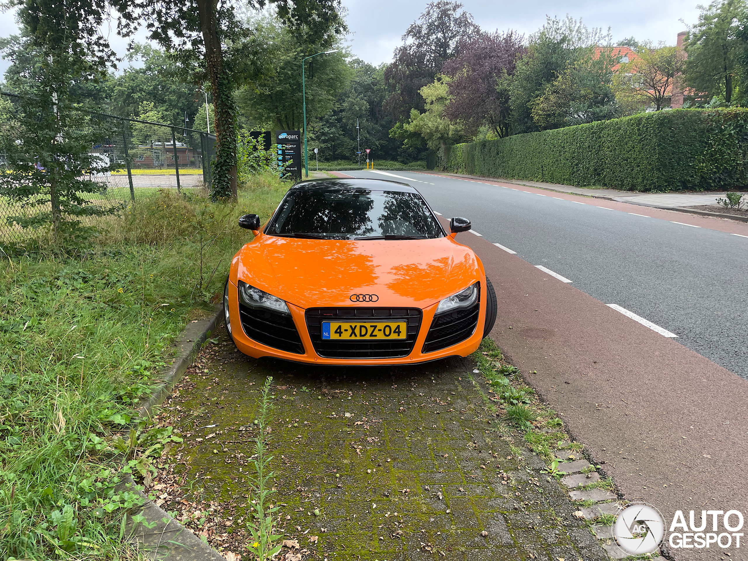 Audi R8 V10