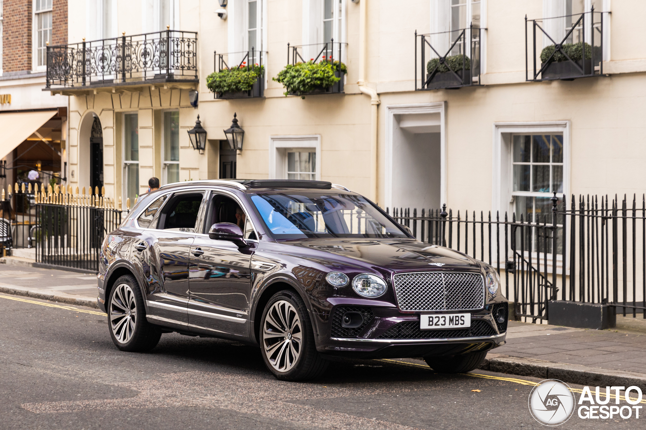 Bentley Bentayga Hybrid 2021 First Edition