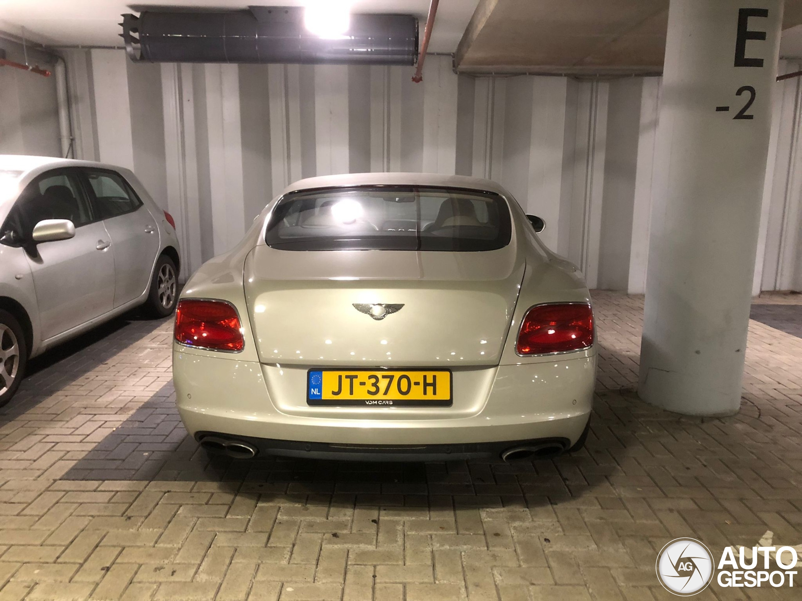 Bentley Continental GT V8