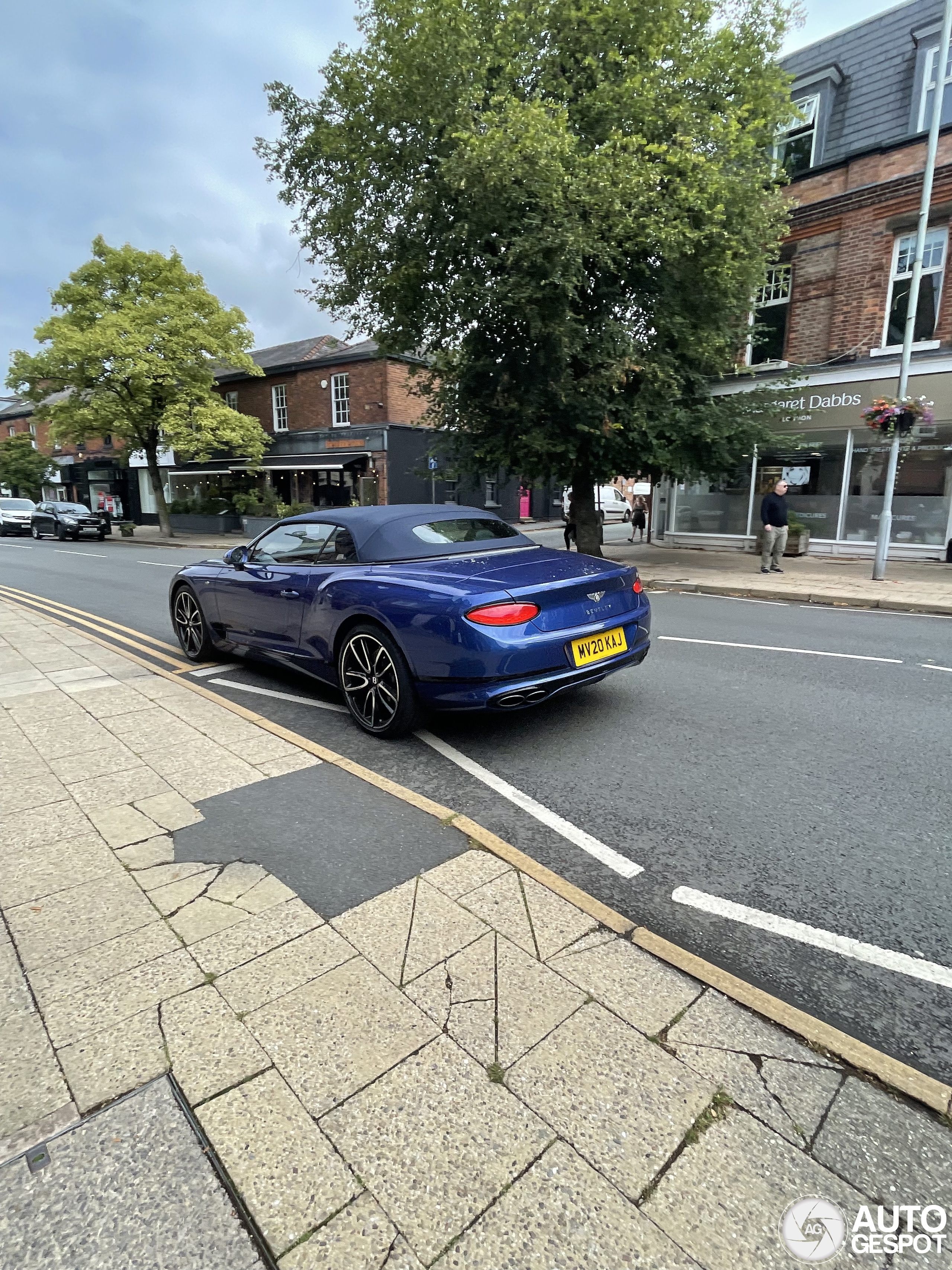 Bentley Continental GTC V8 2020