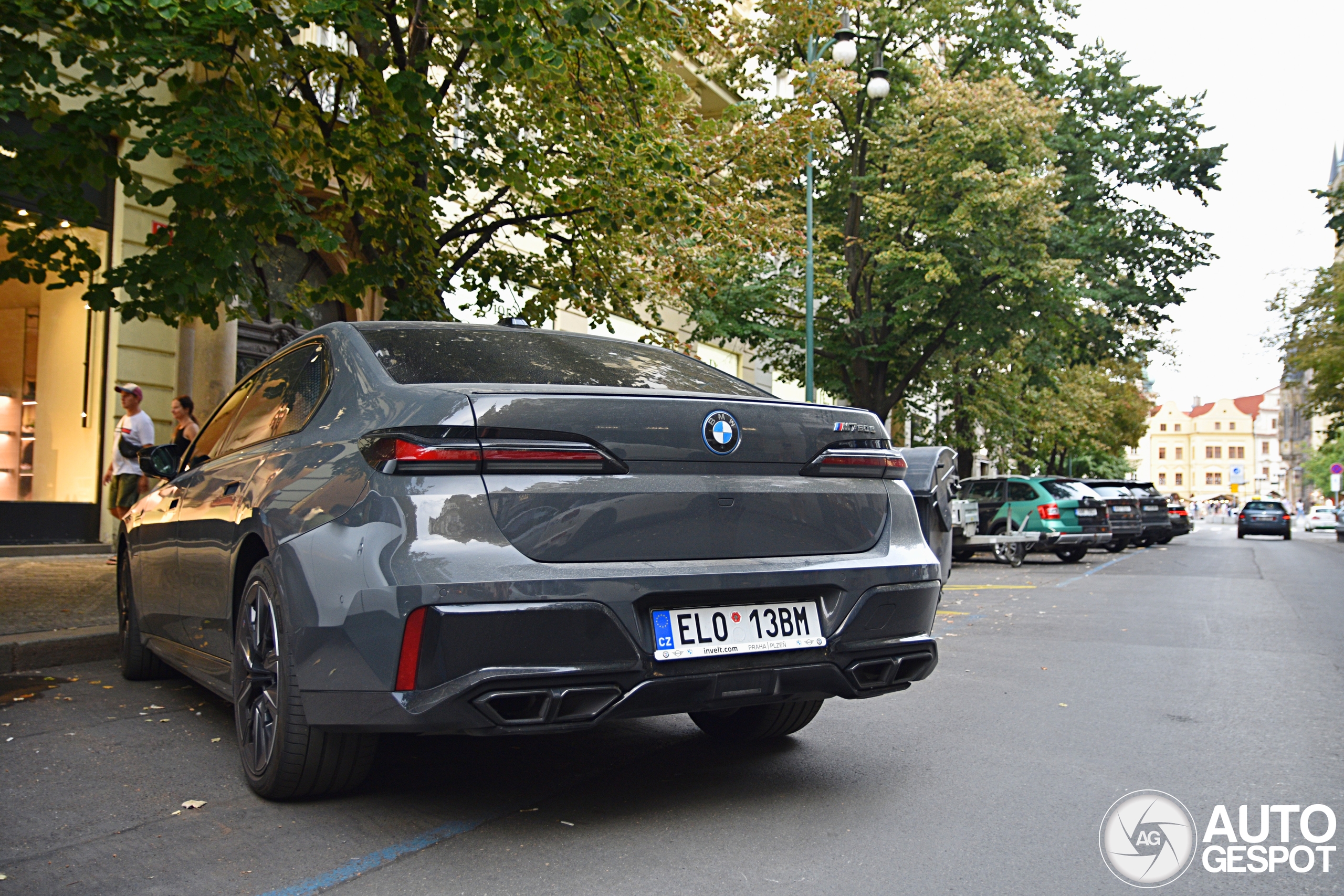 BMW M760e xDrive