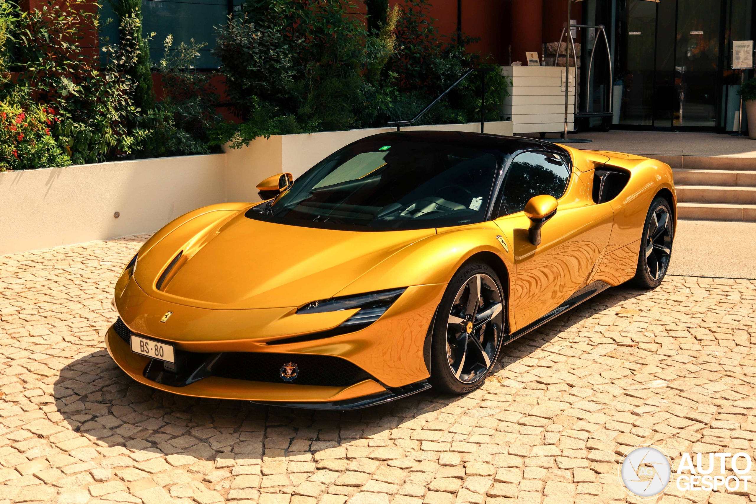 Ferrari SF90 Spider - 14 August 2024 - Autogespot