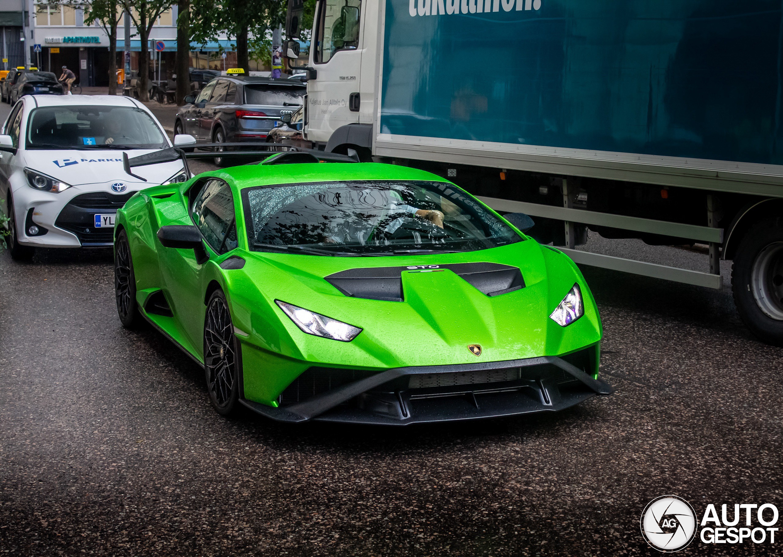 Lamborghini Huracán LP640-2 STO