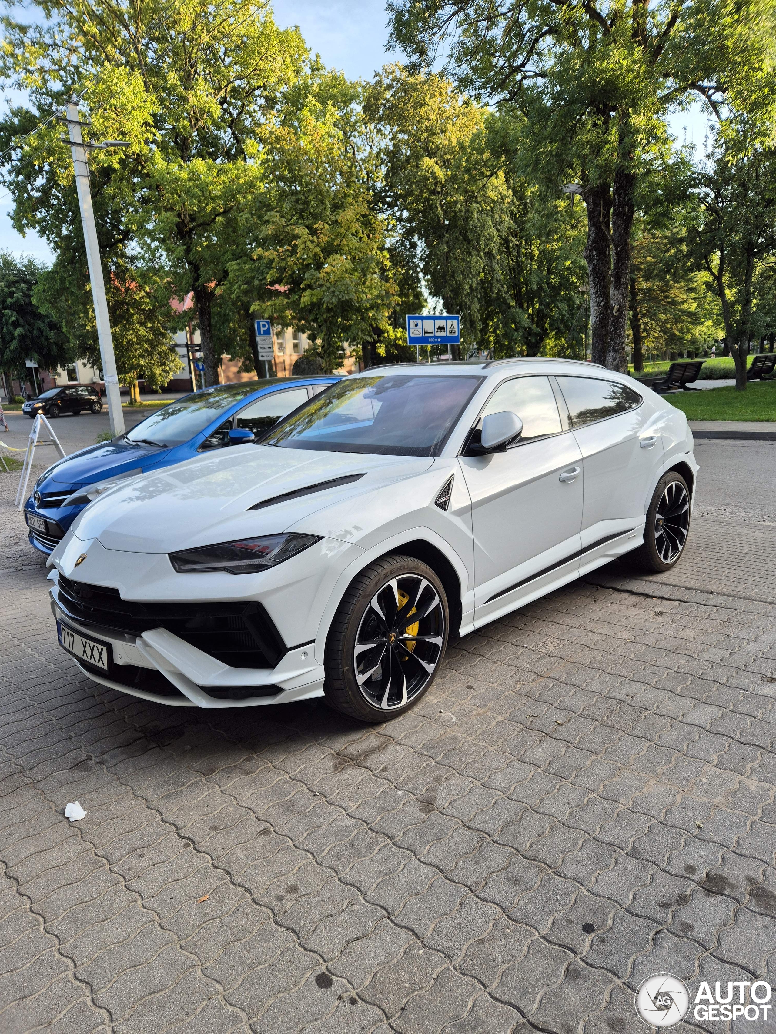 Lamborghini Urus S