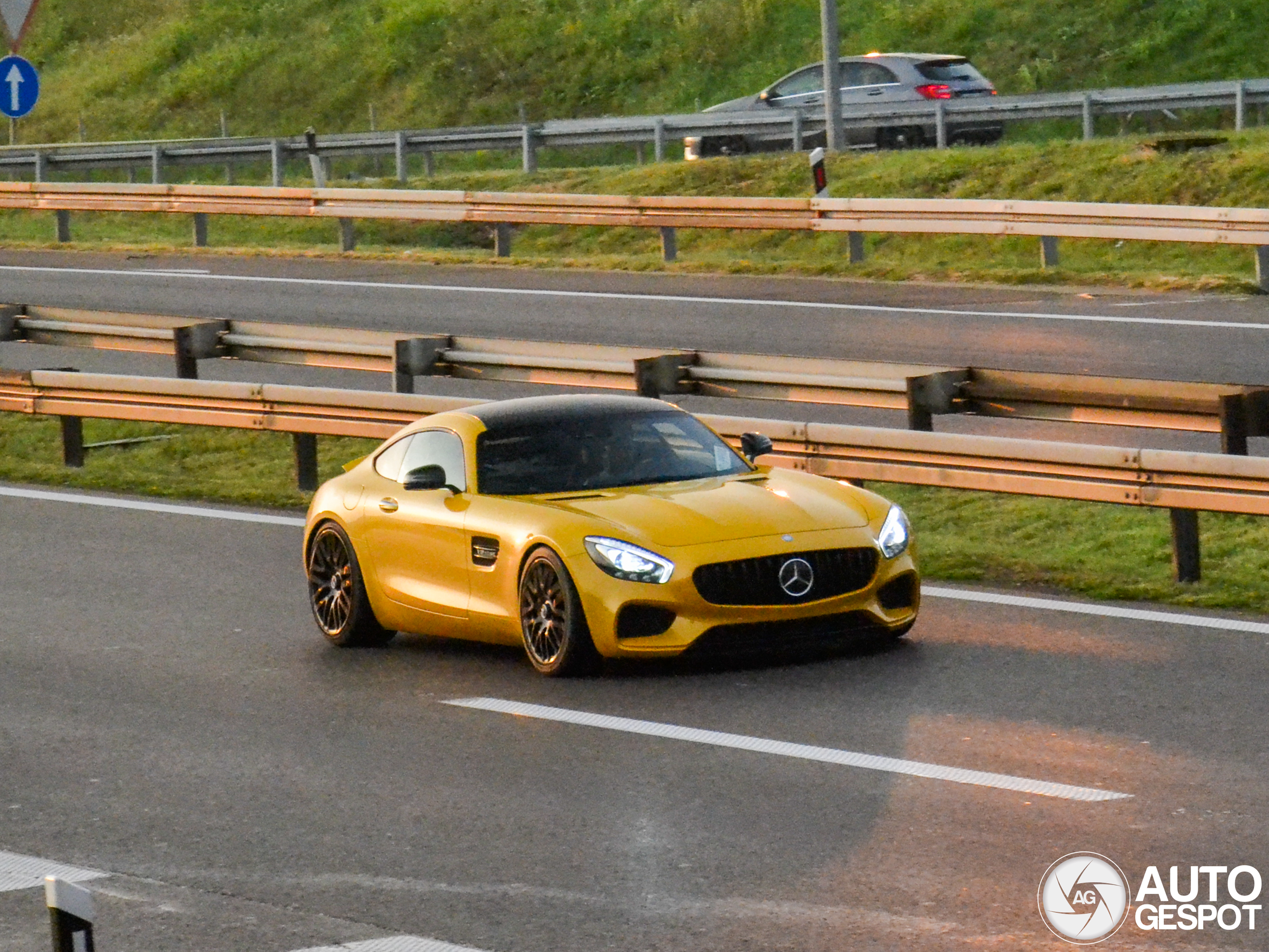 Mercedes-AMG GT C190