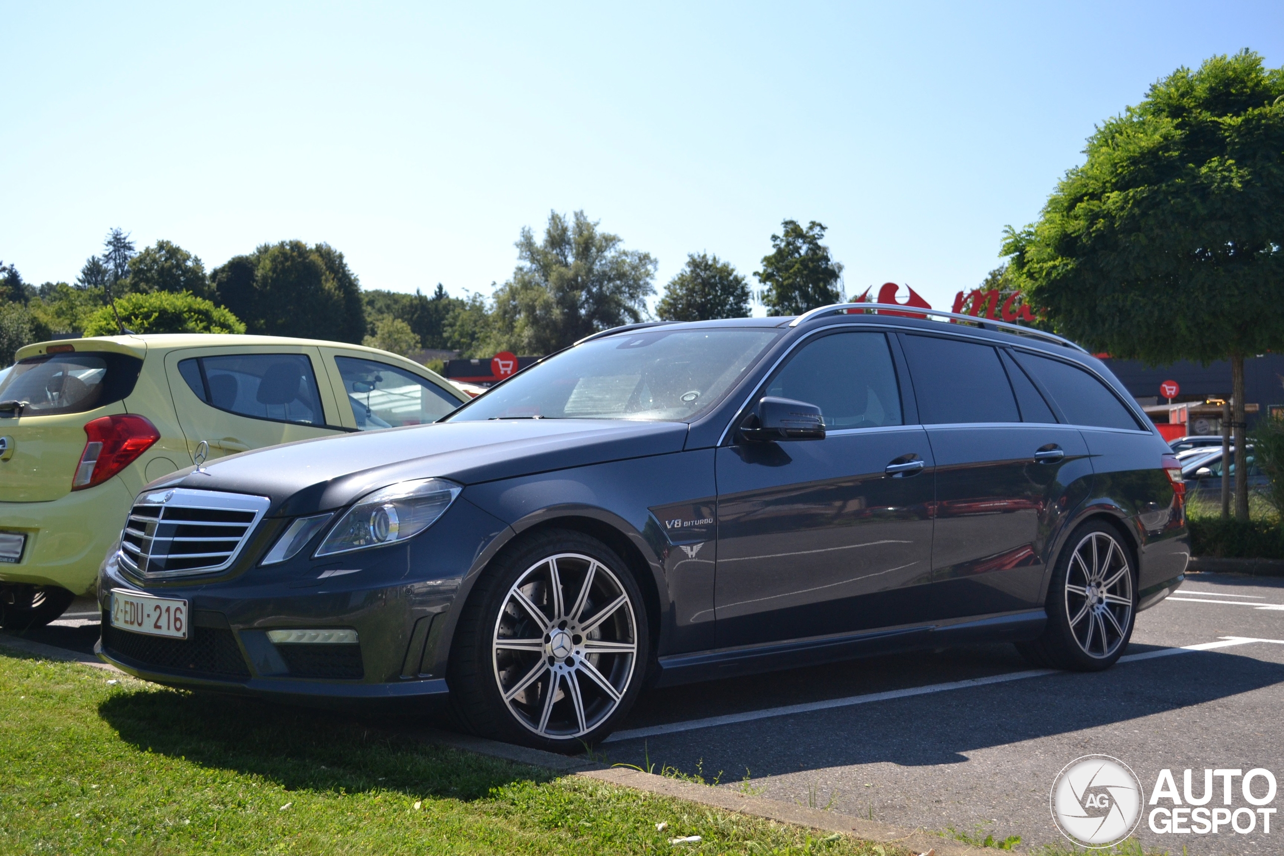 Mercedes-Benz E 63 AMG S212 V8 Biturbo