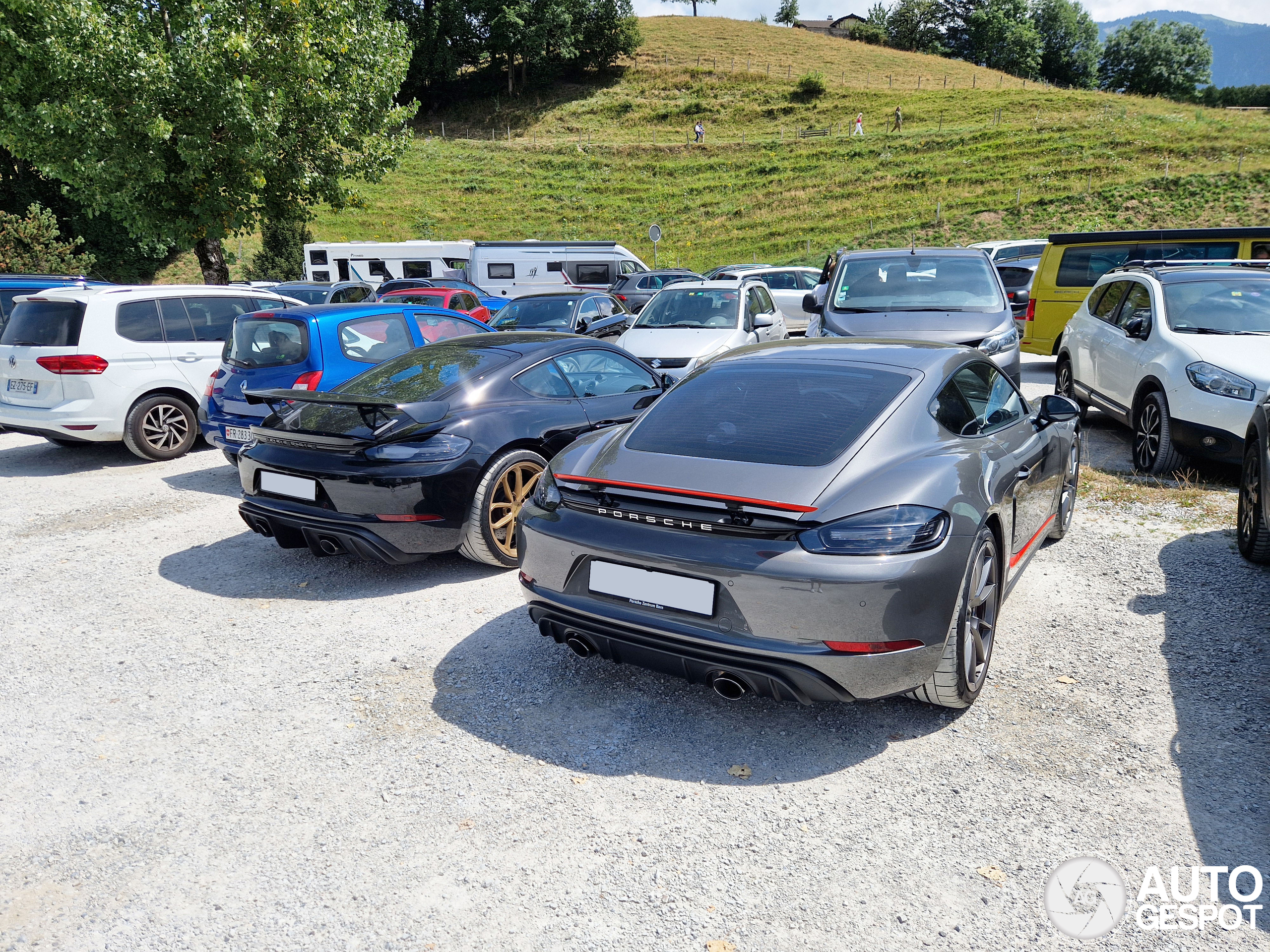 Porsche 718 Cayman GT4