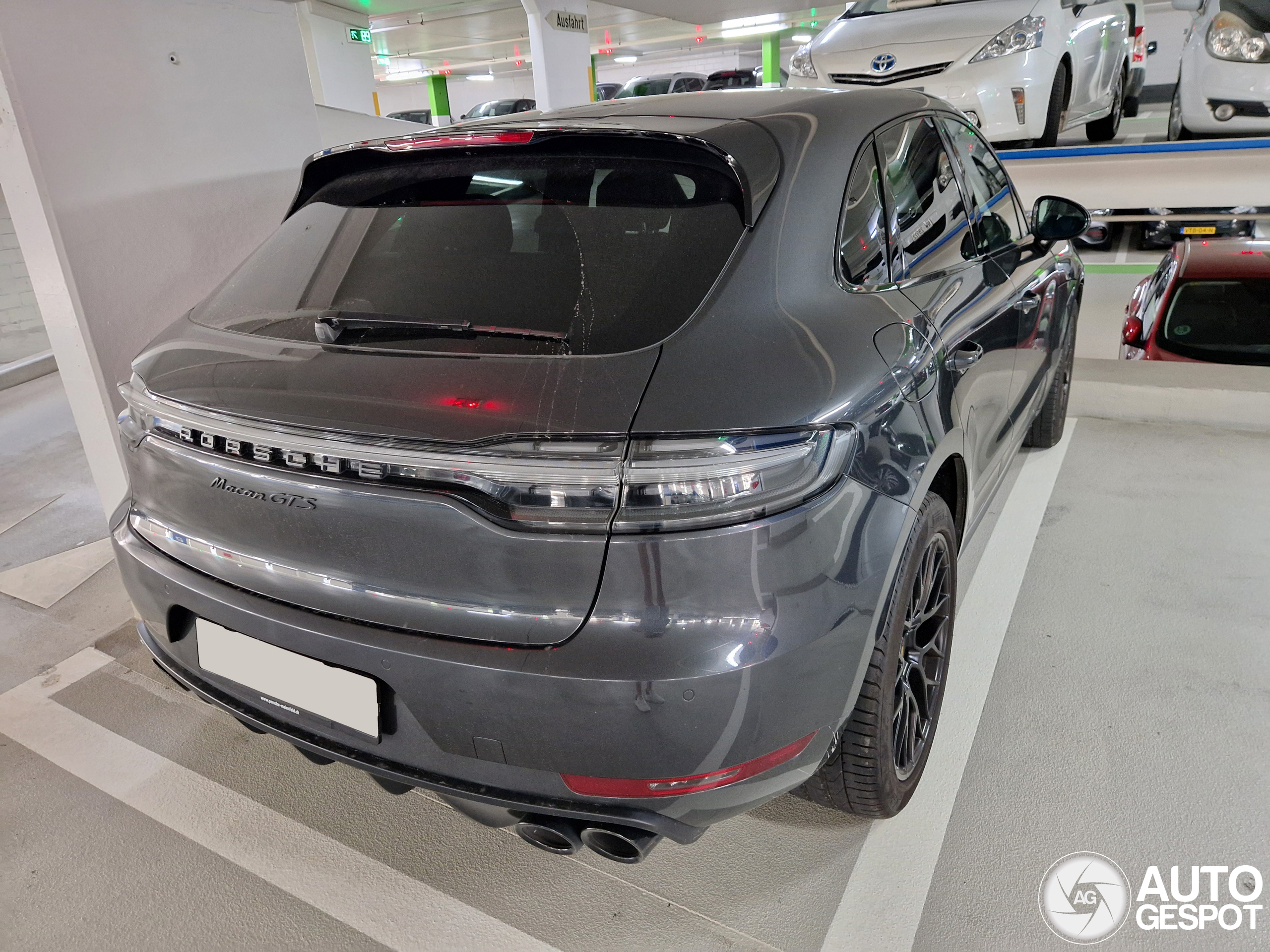 Porsche 95B Macan GTS MkII