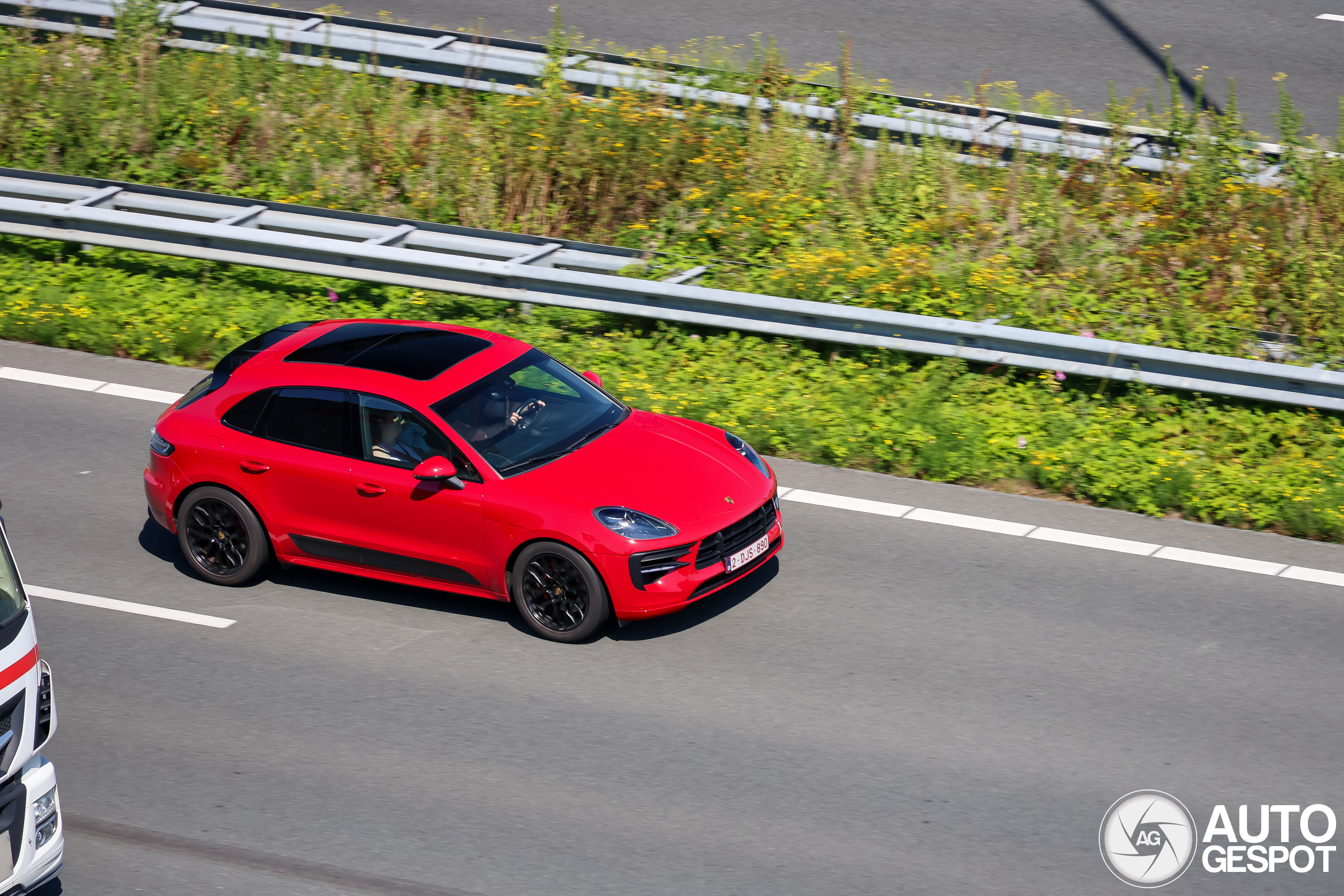 Porsche 95B Macan GTS MkIII