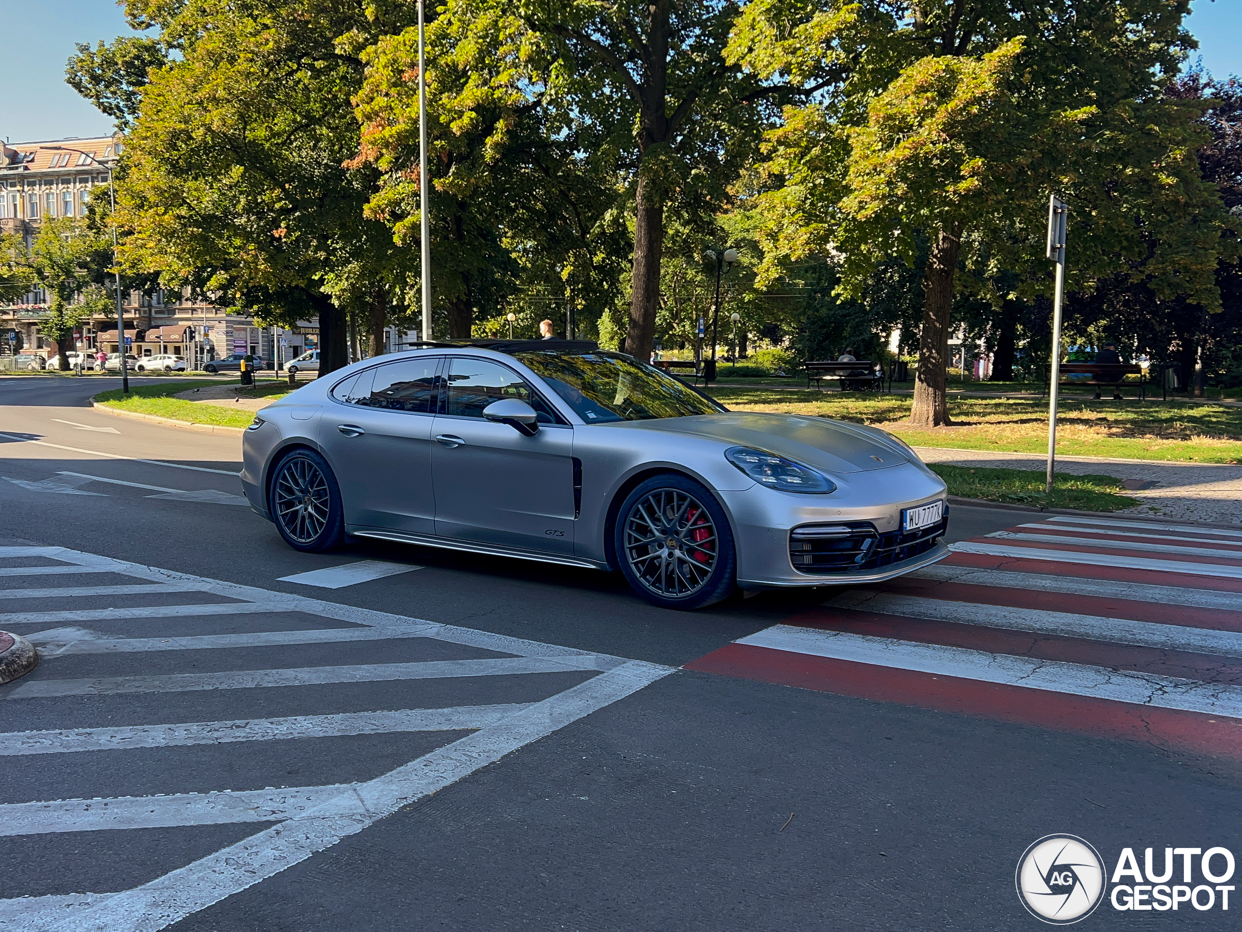 Porsche 971 Panamera GTS MkI