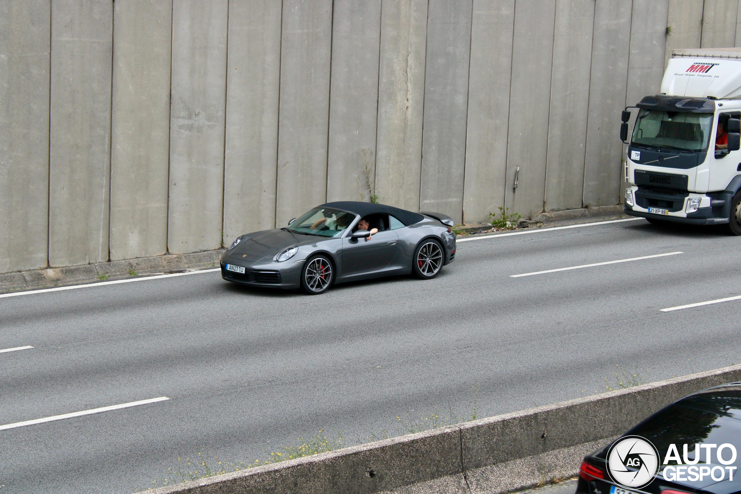 Porsche 992 Carrera 4S Cabriolet