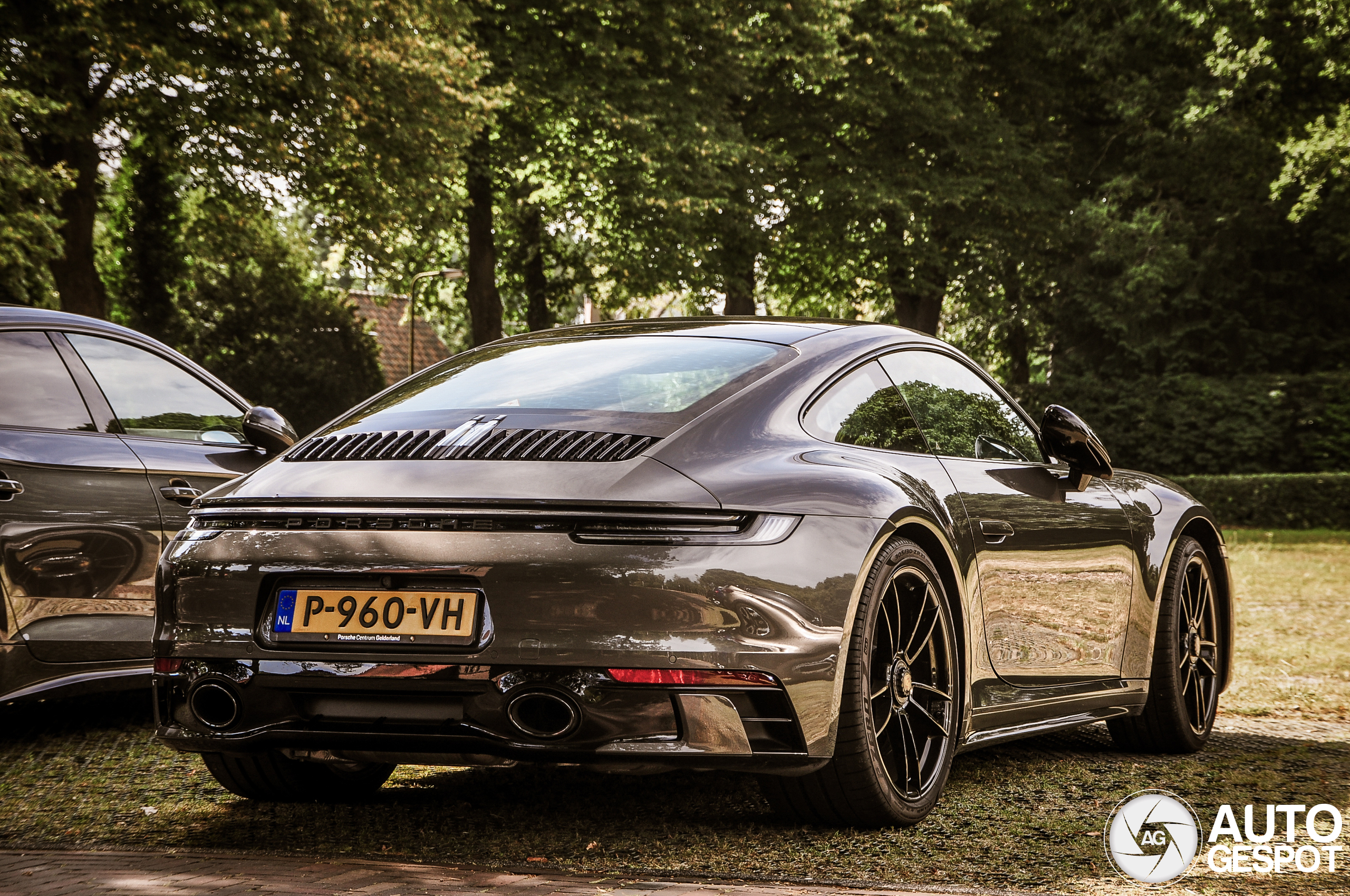 Porsche 992 Carrera GTS