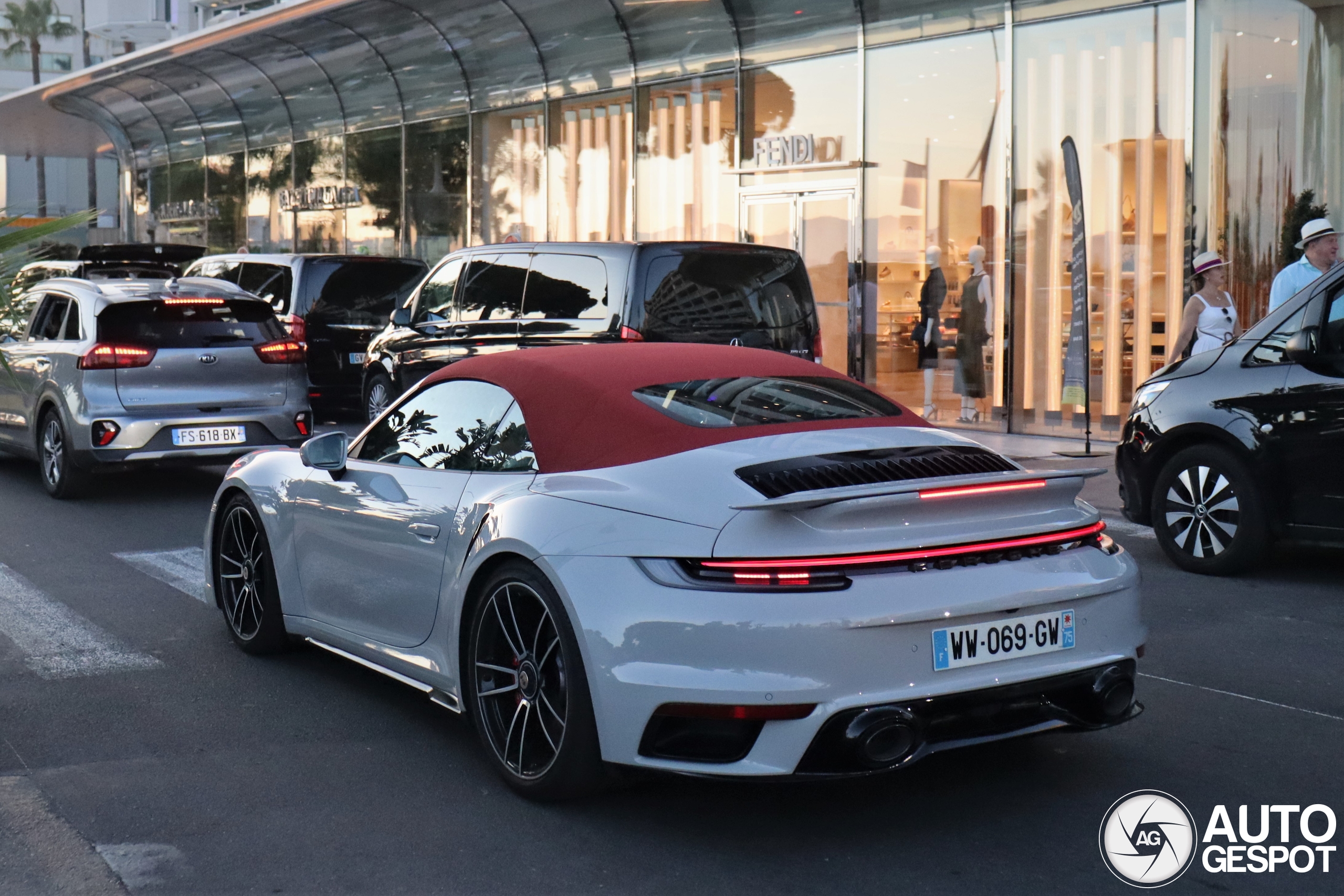 Porsche 992 Turbo Cabriolet