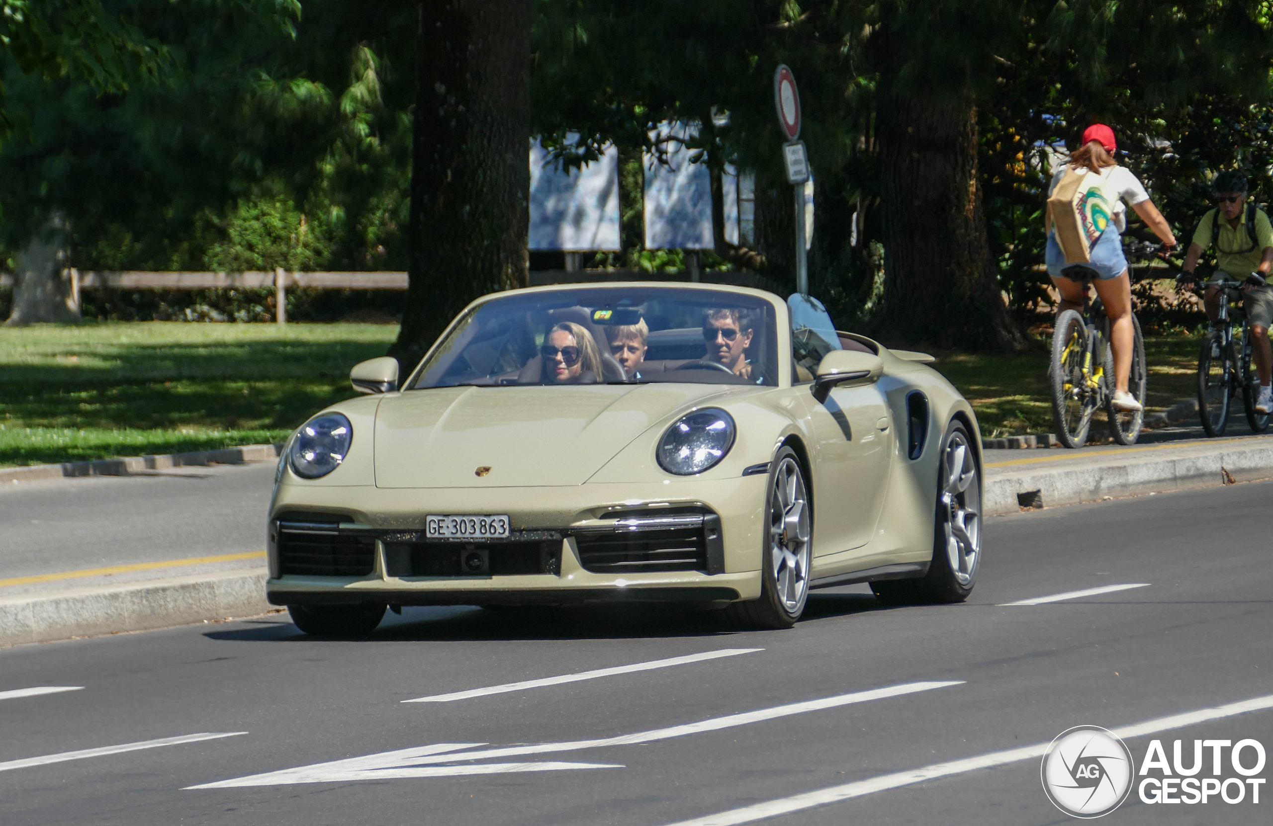 Porsche 992 Turbo S Cabriolet